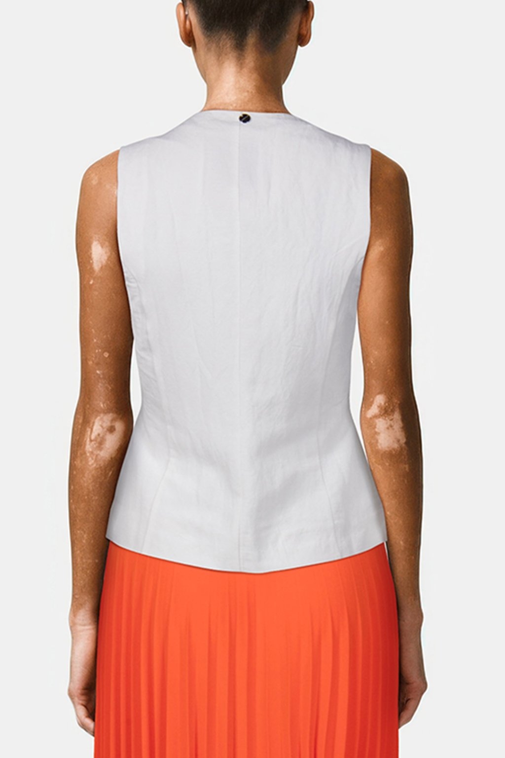 LINEN VEST WHISPER WHITE 2