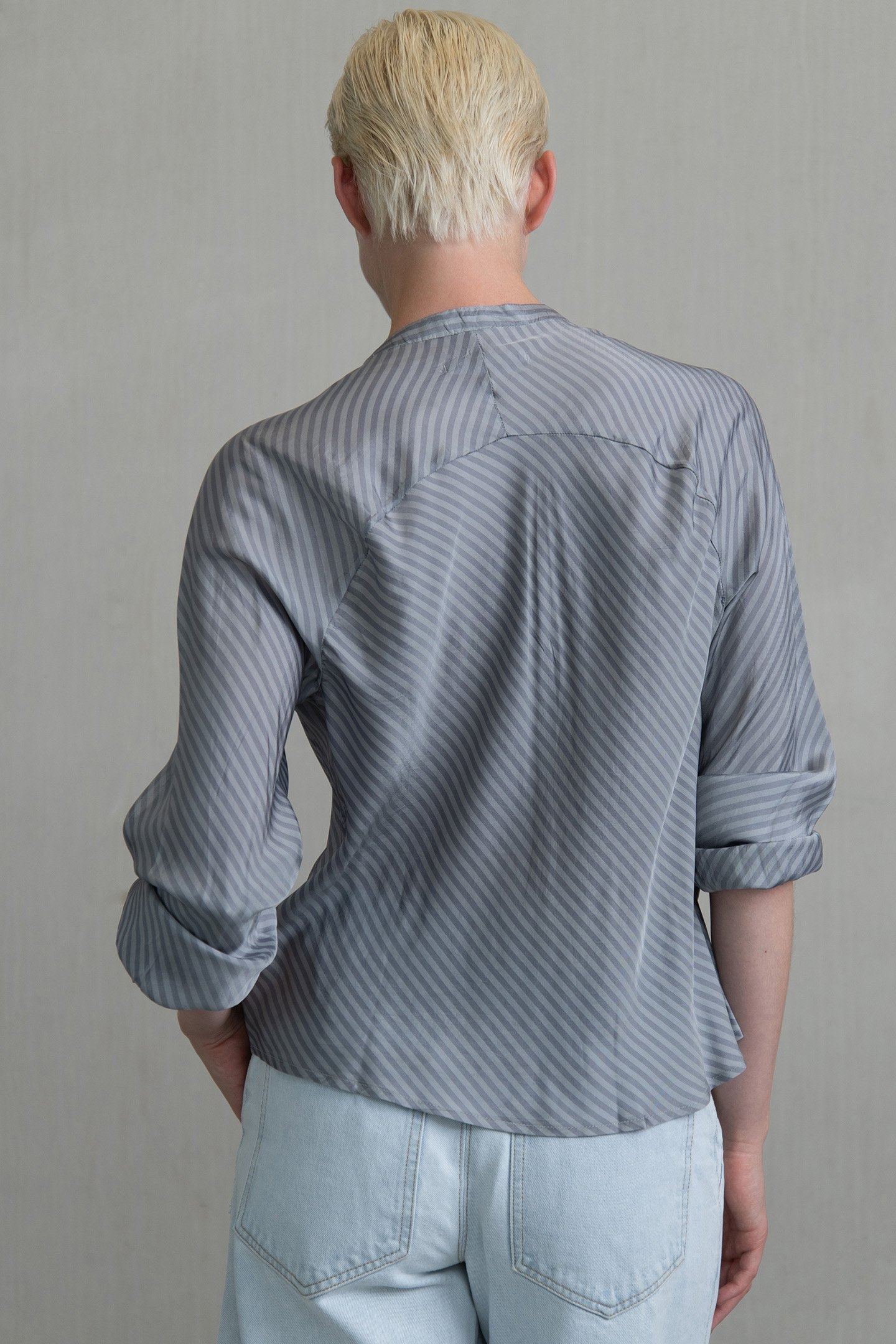 DIPLO R BLOUSE IRON 2