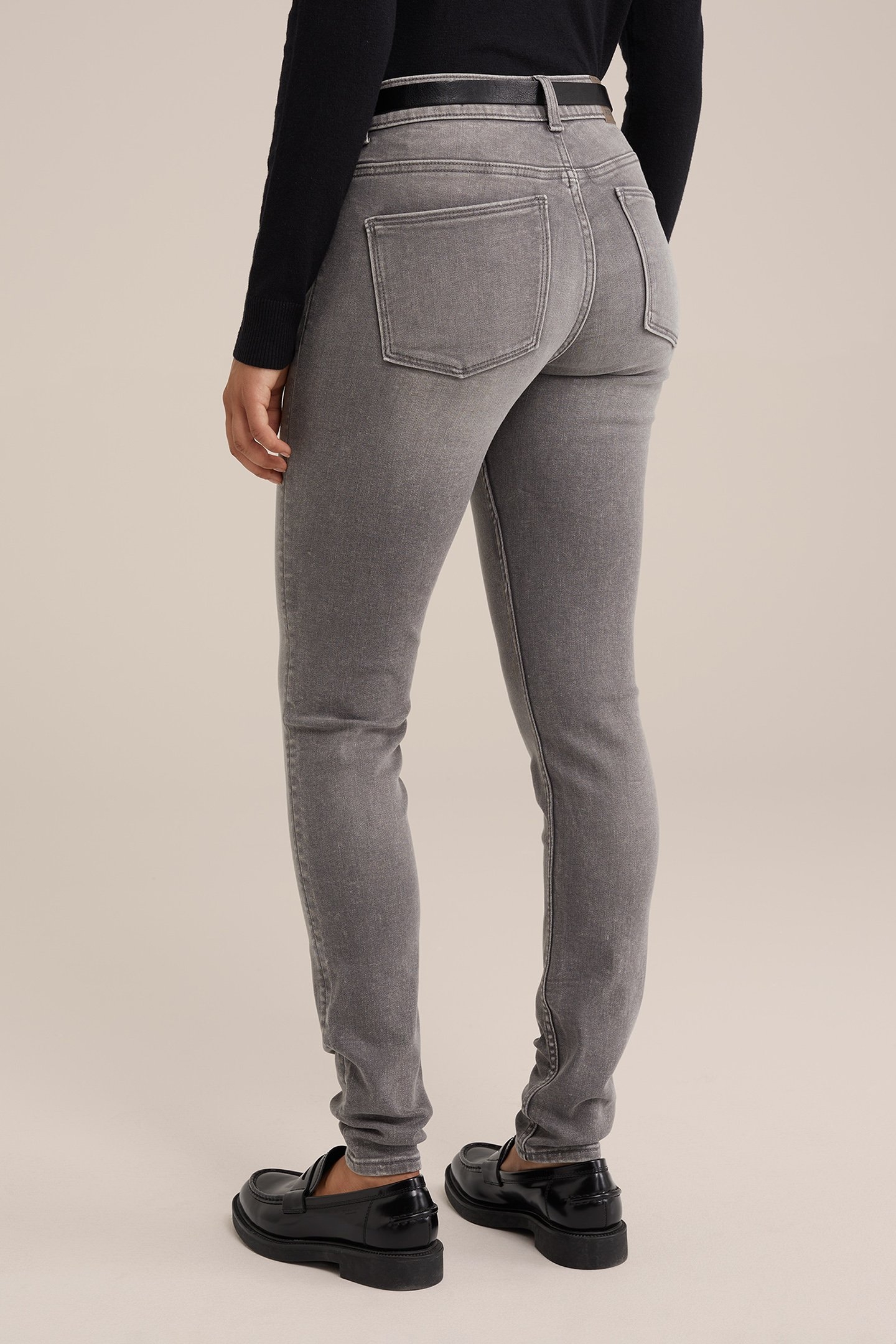 5-POCKET MID WAIST LIGHT GREY 2