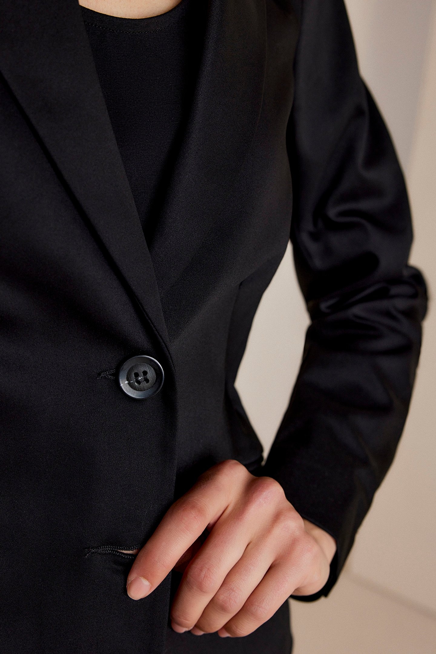 BLAZER CLASSIC STRETCH (1S100) BLACKS 6