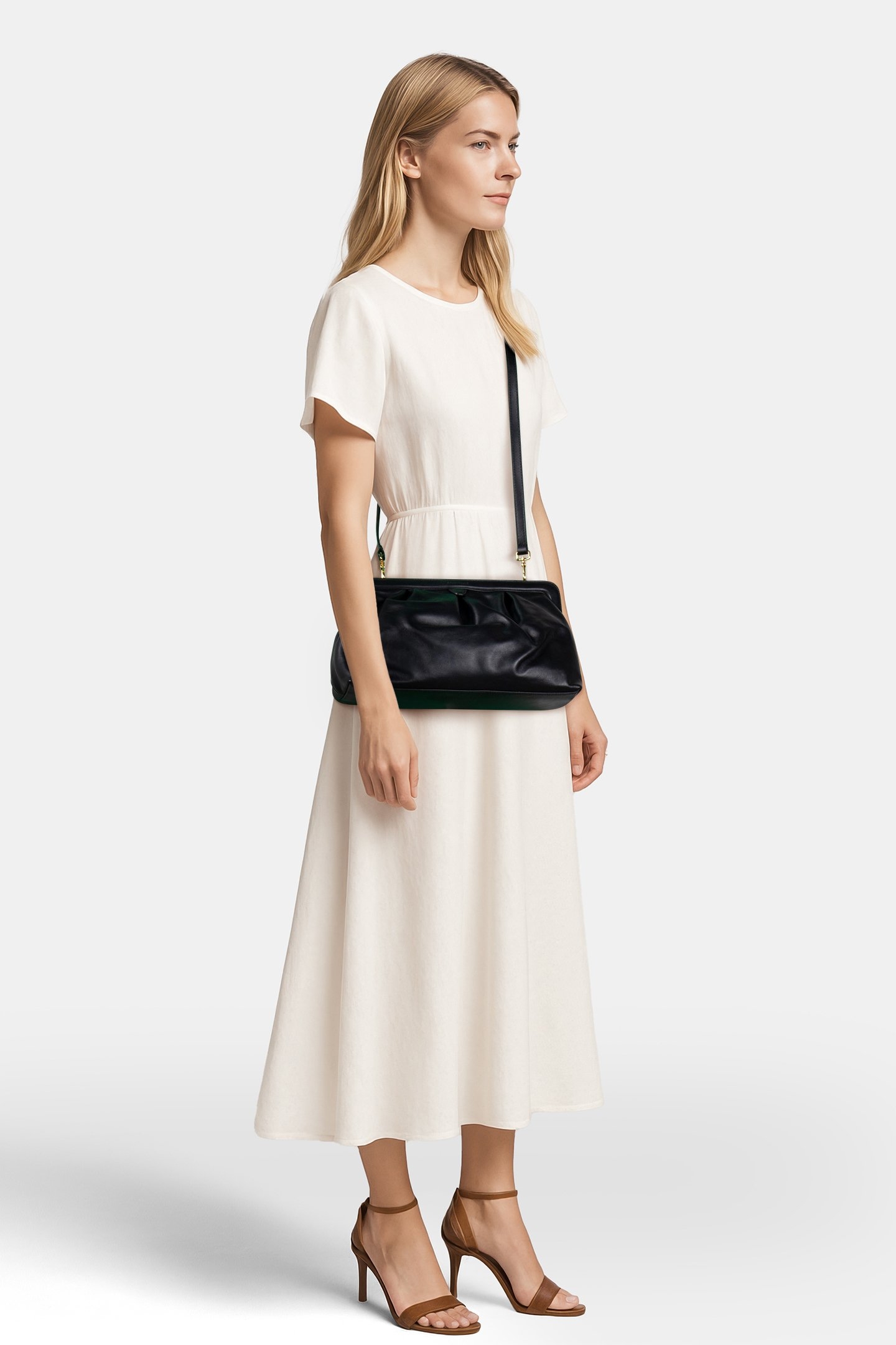 CROSS BODY BAG IN LEATHER 1