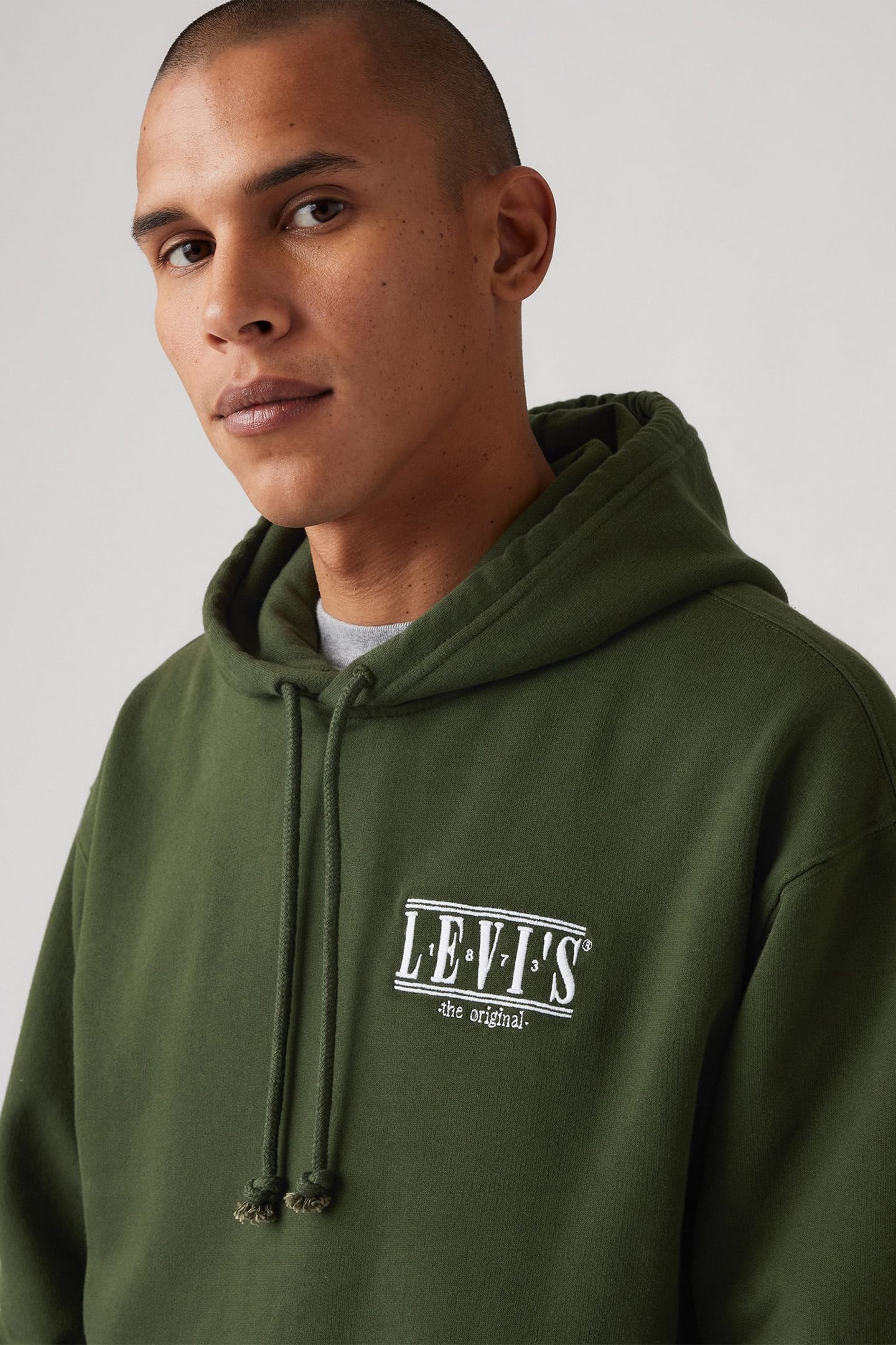 RELAXED GRAPHIC PO SERIF LOGO ONE KOMBU 5