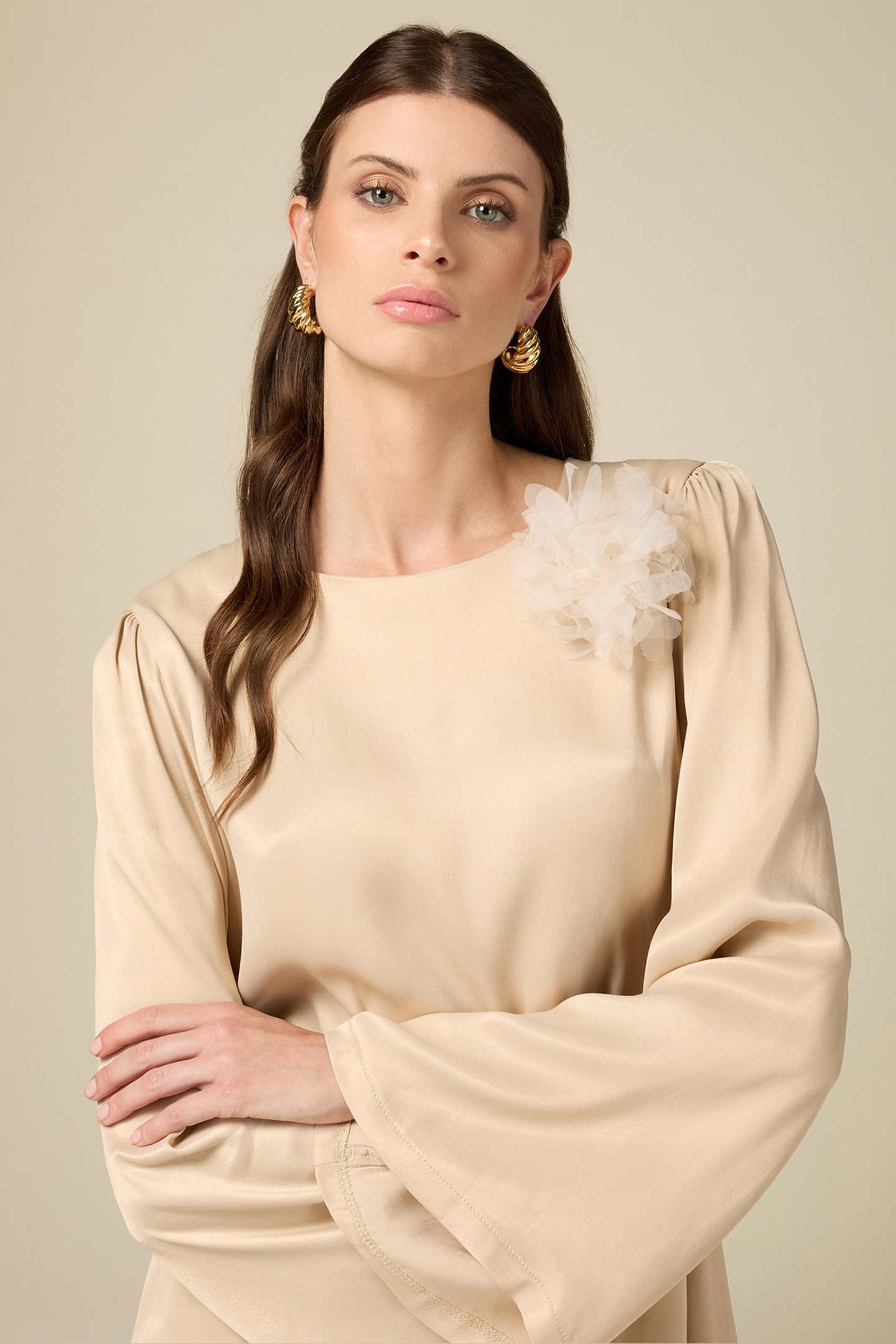 LONG-SLEEVED SATIN DRESS BEIGE 5