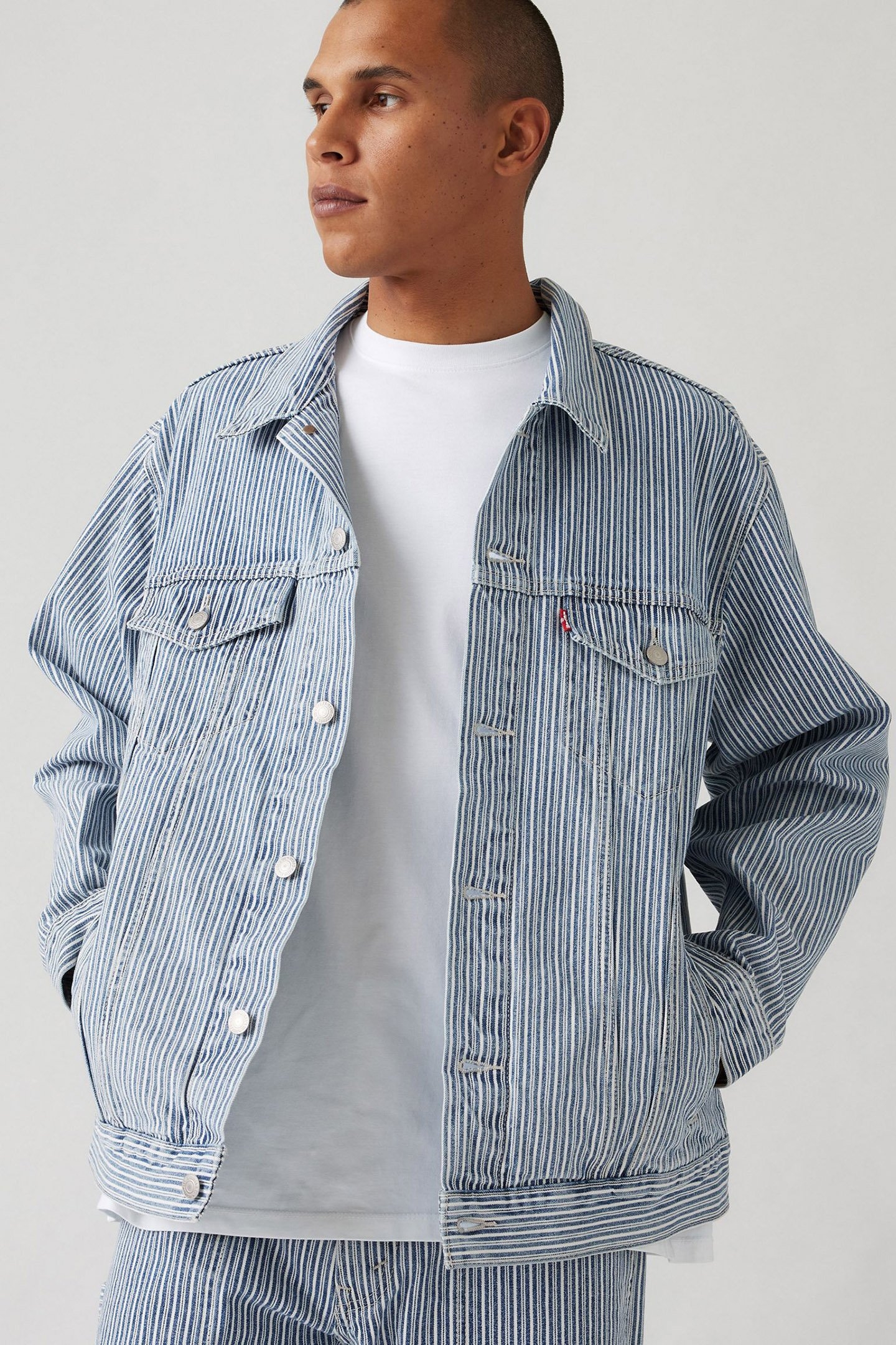 RELAXED FIT TRUCKER ON THE ROAD AGAIN 5