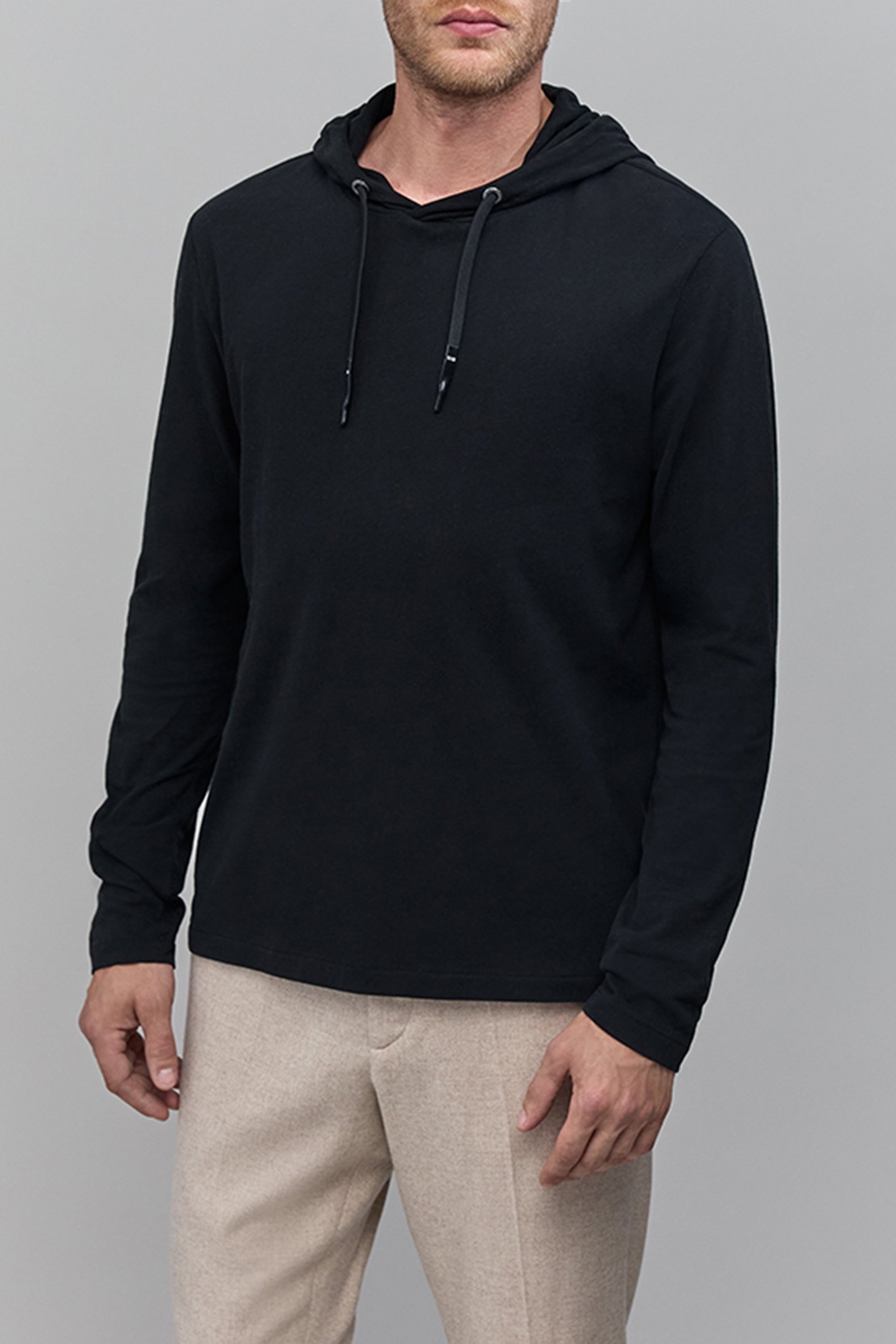 LONG-SLEEVED BLACK HOODED T-SHIRT 1