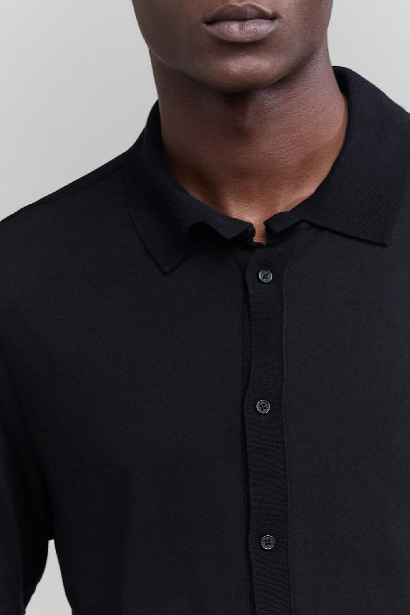 LONG-SLEEVED BLACK MESH SHIRT 5