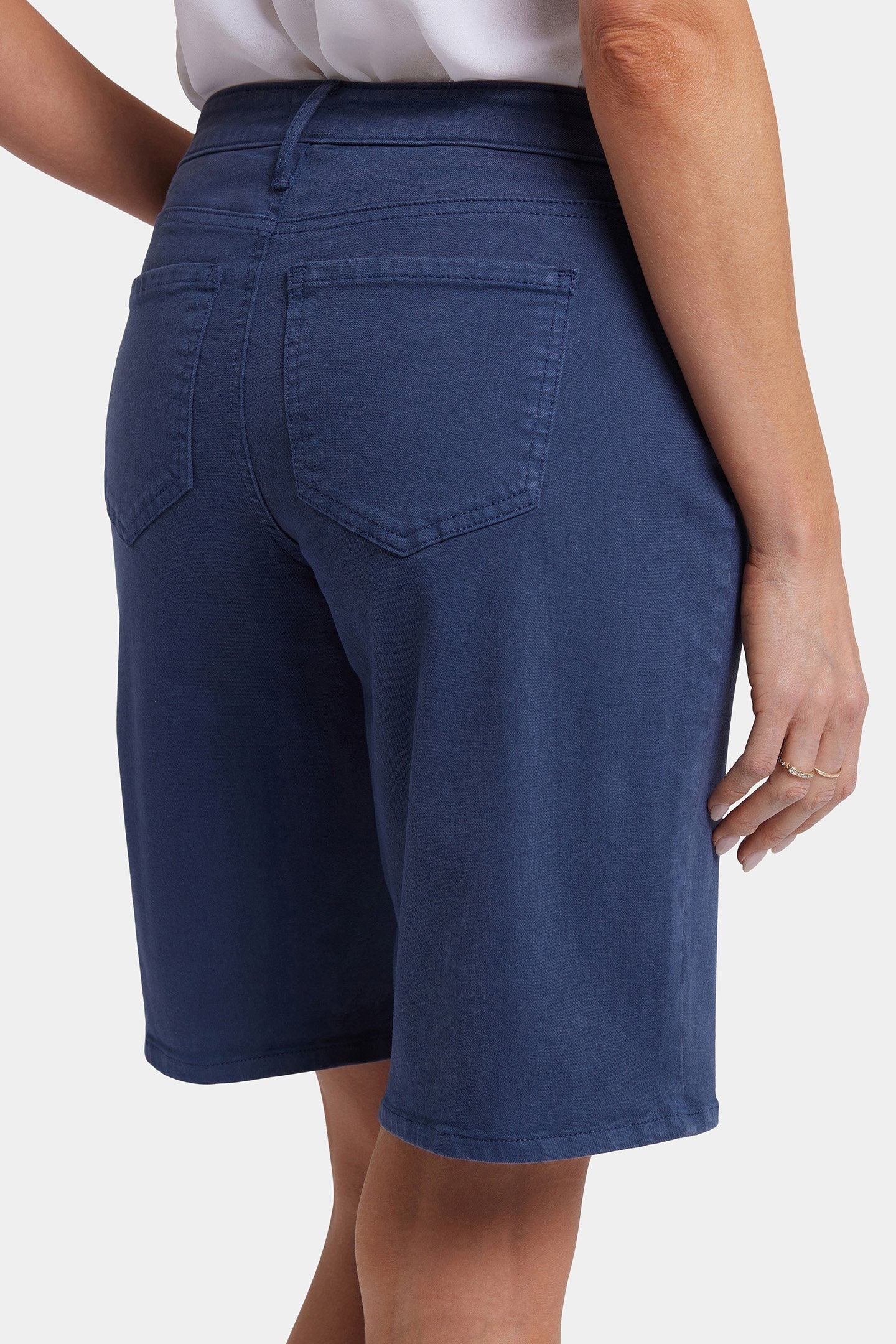 LILLY SHORT DEEP SEA 6