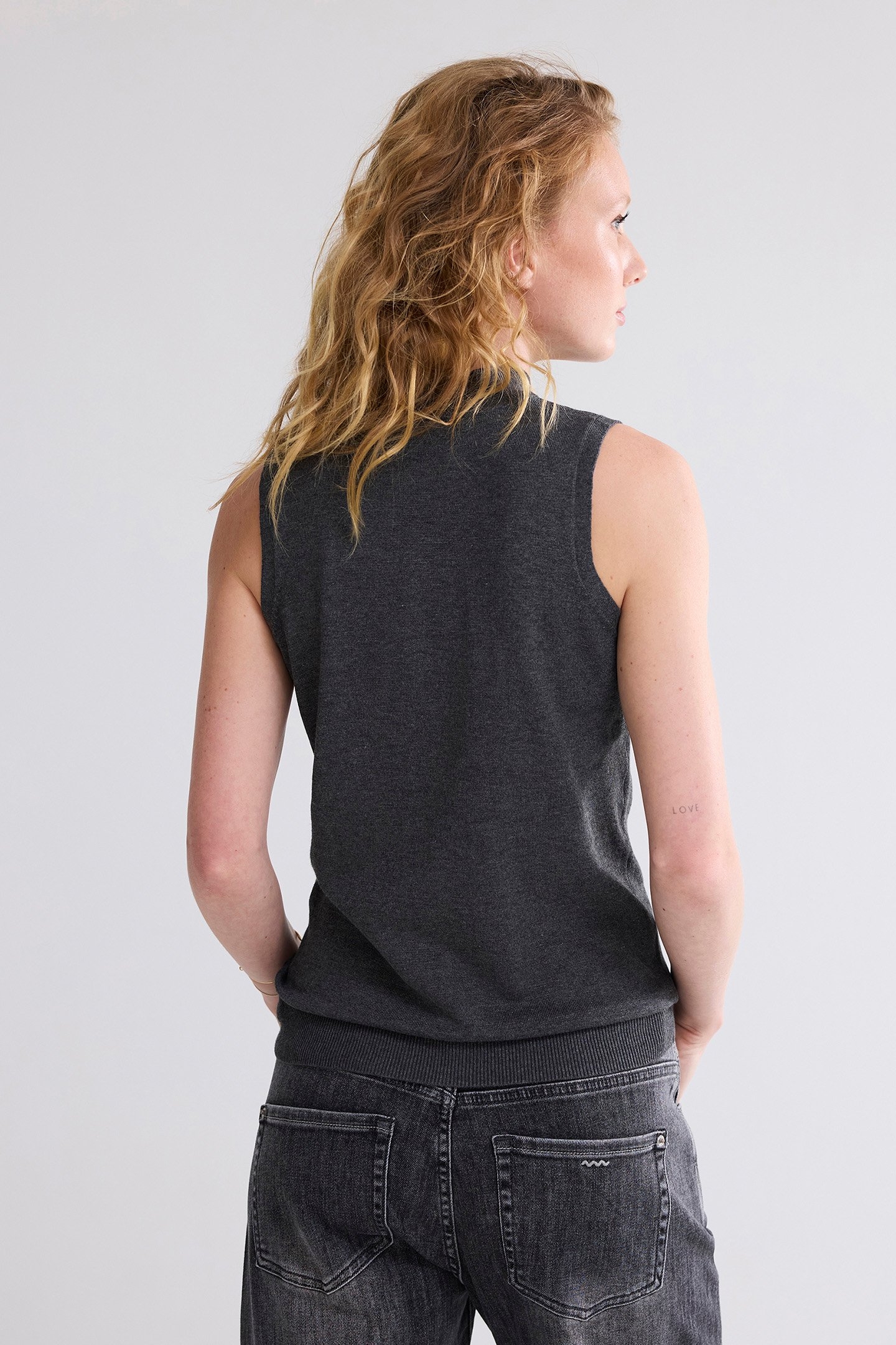 SLEEVELESS TOP SOFT VISCOSE POLYAMIDE KNIT GREYS 2