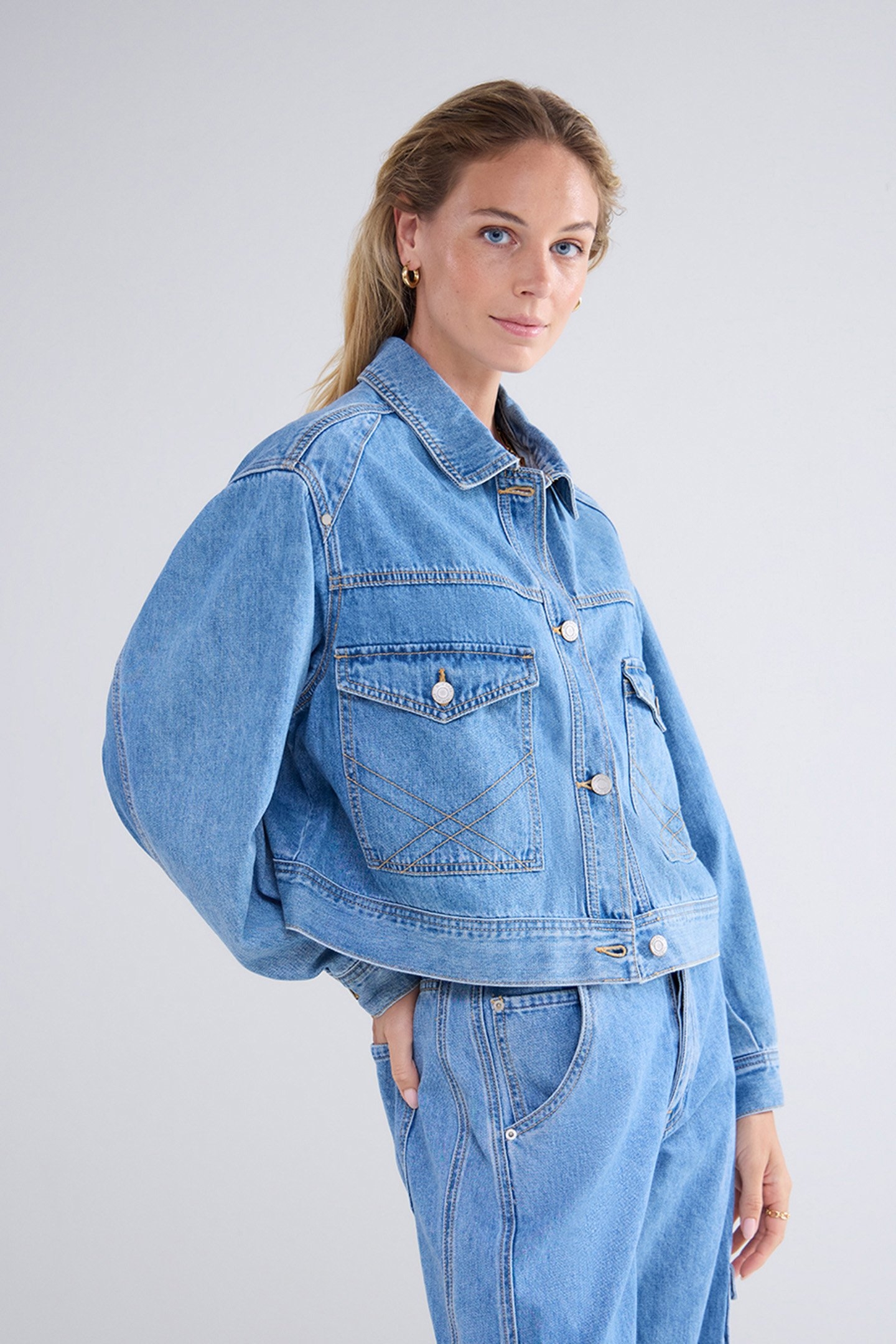 BOXY DENIM JACKET BLUES 3