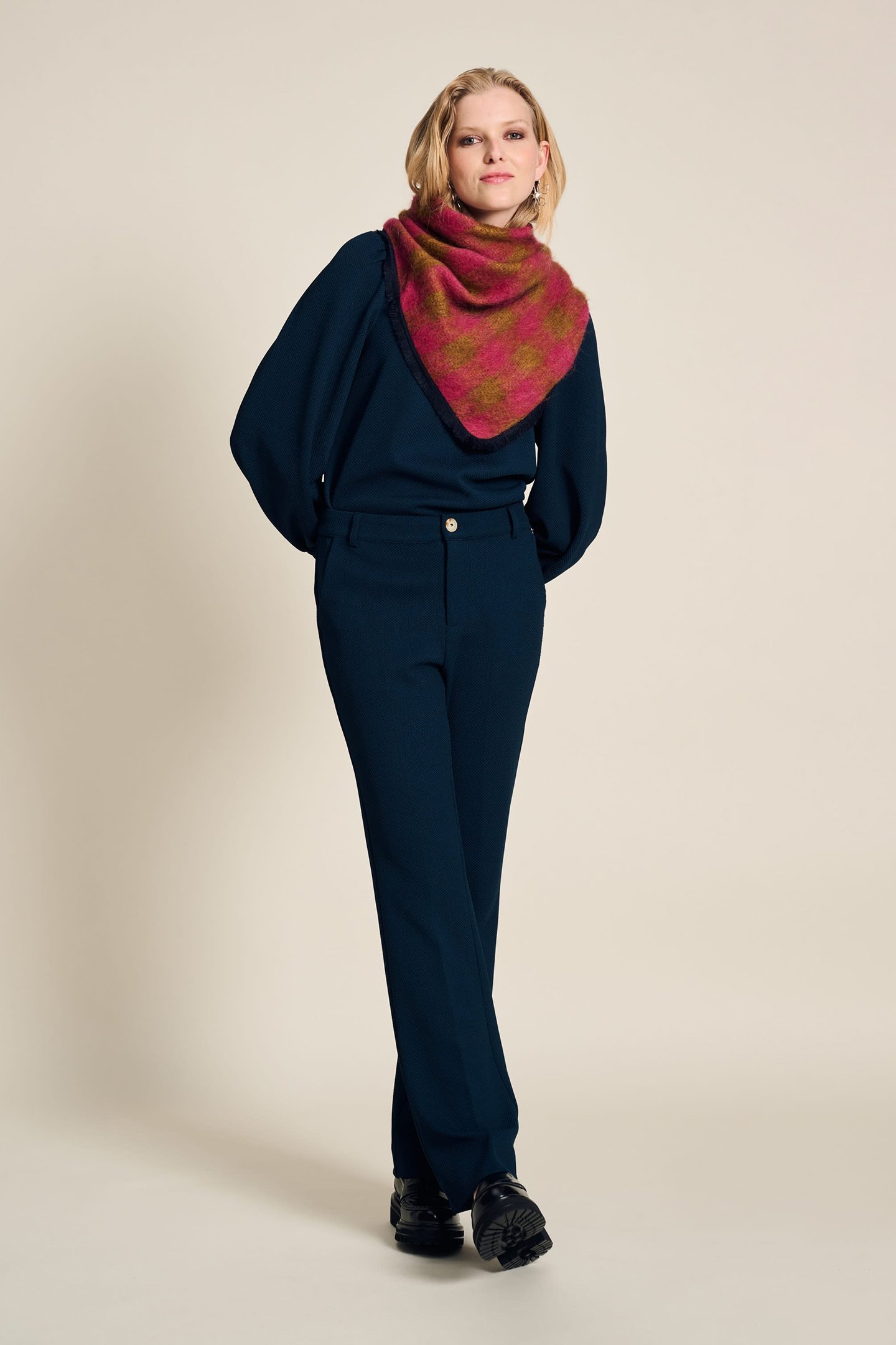 SHAWL - CHECKS PINK BROWN 3