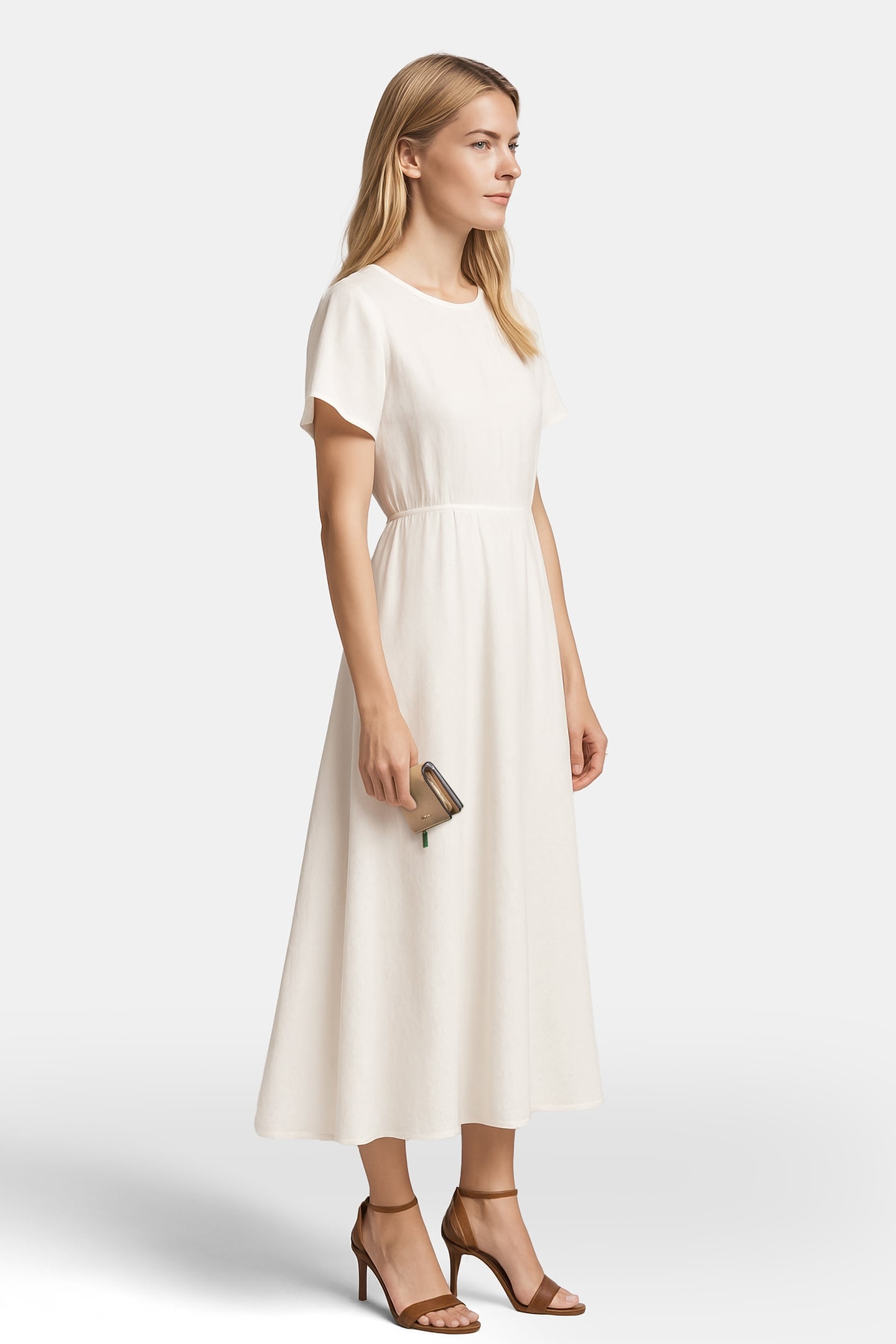 LEATHER WALLET IN BEIGE 2