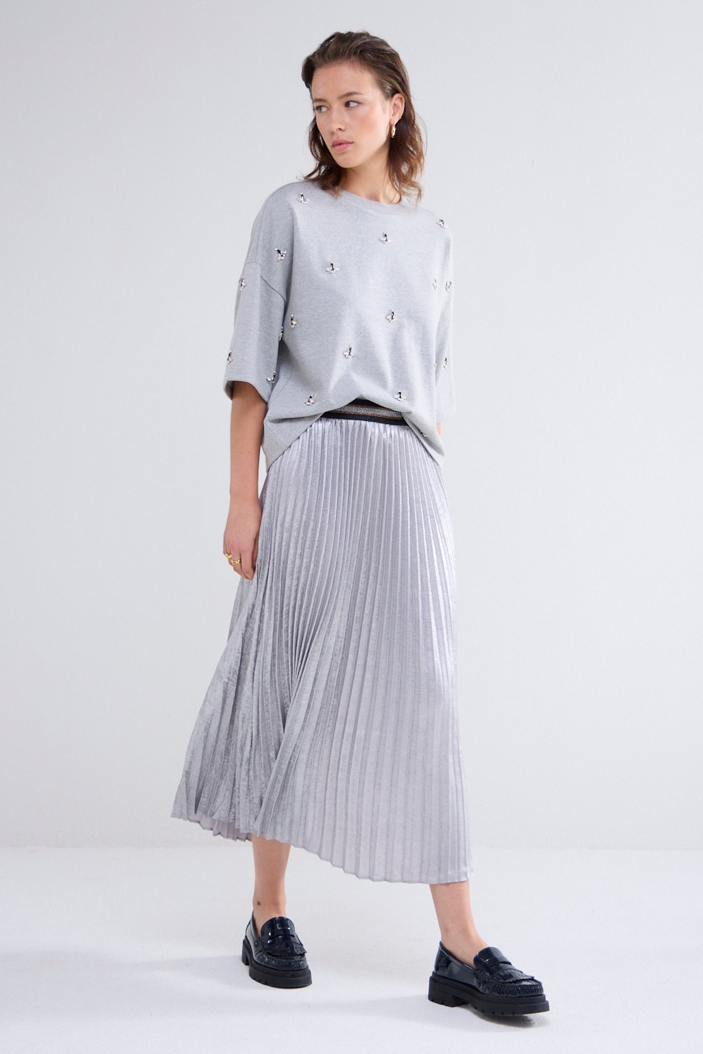 PLEATED SKIRT LAMEE METALLIC GREYS 1