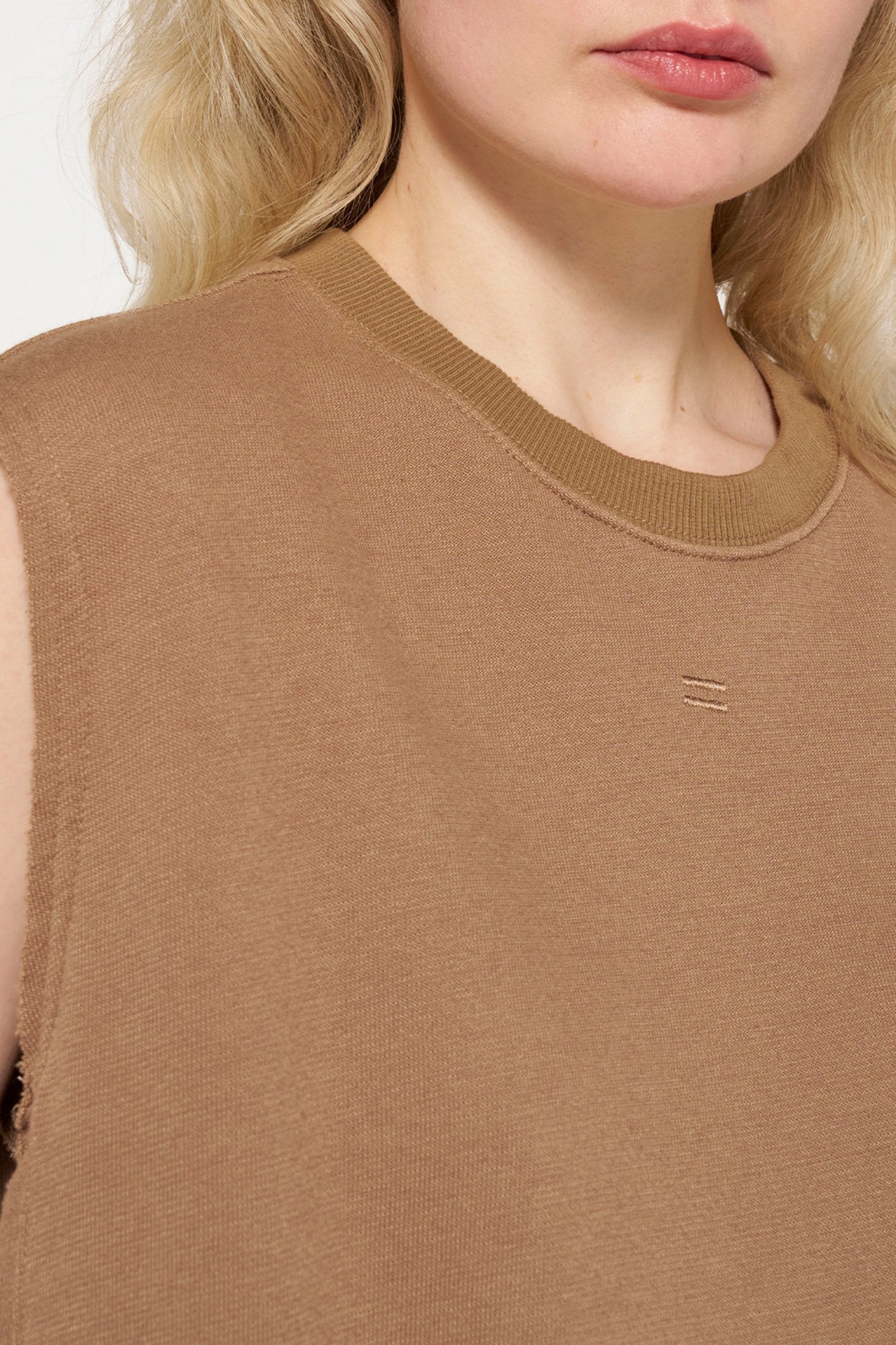 SLEEVELESS SWEATER CEDAR BROWN 6