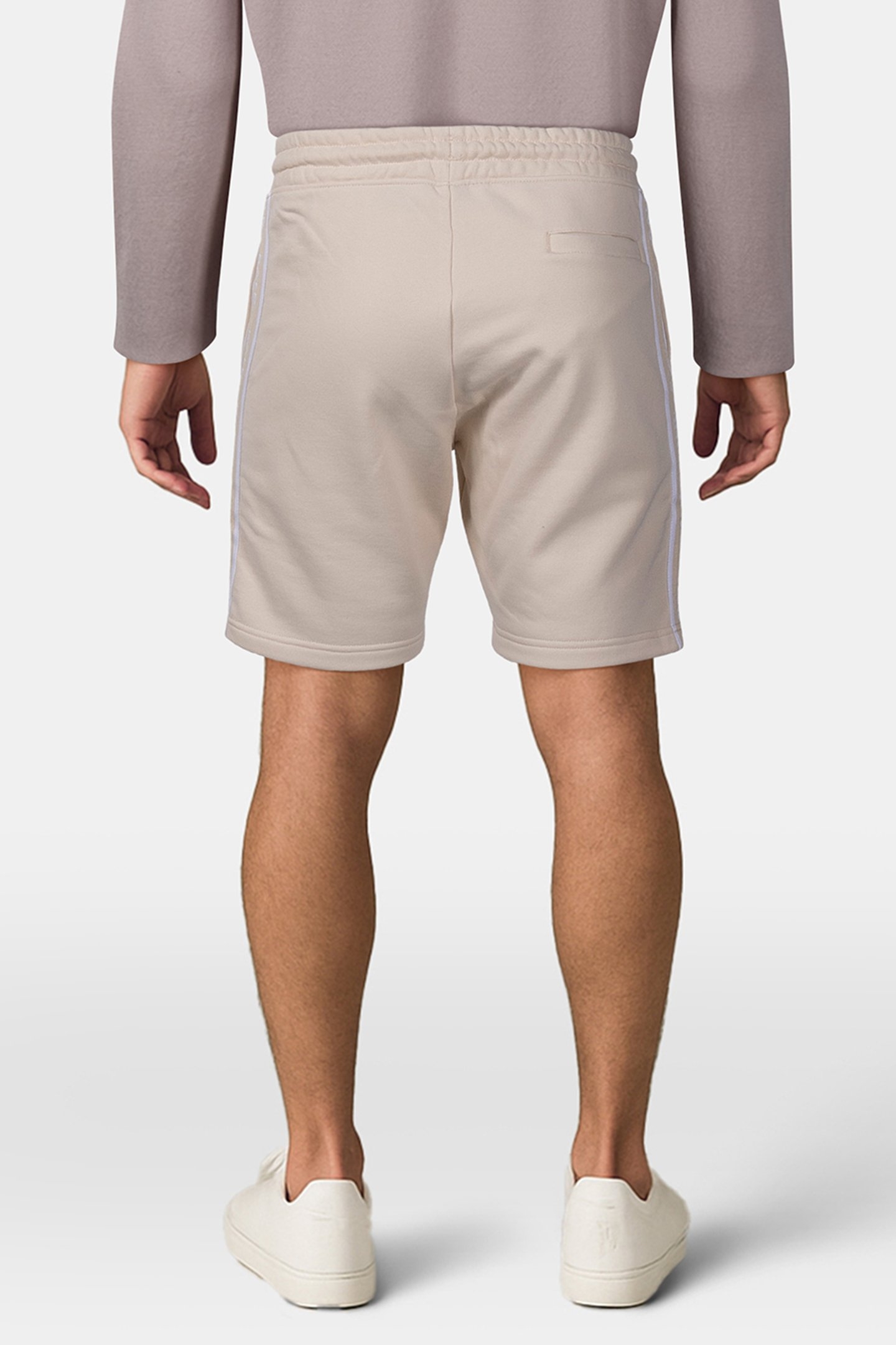 B-TAPE SHORTS WHITE SWAN 2