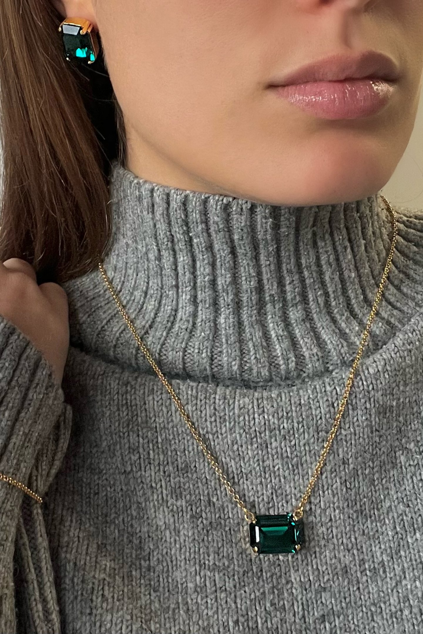 LADY DI NECKLACE EMERALD GREEN 2