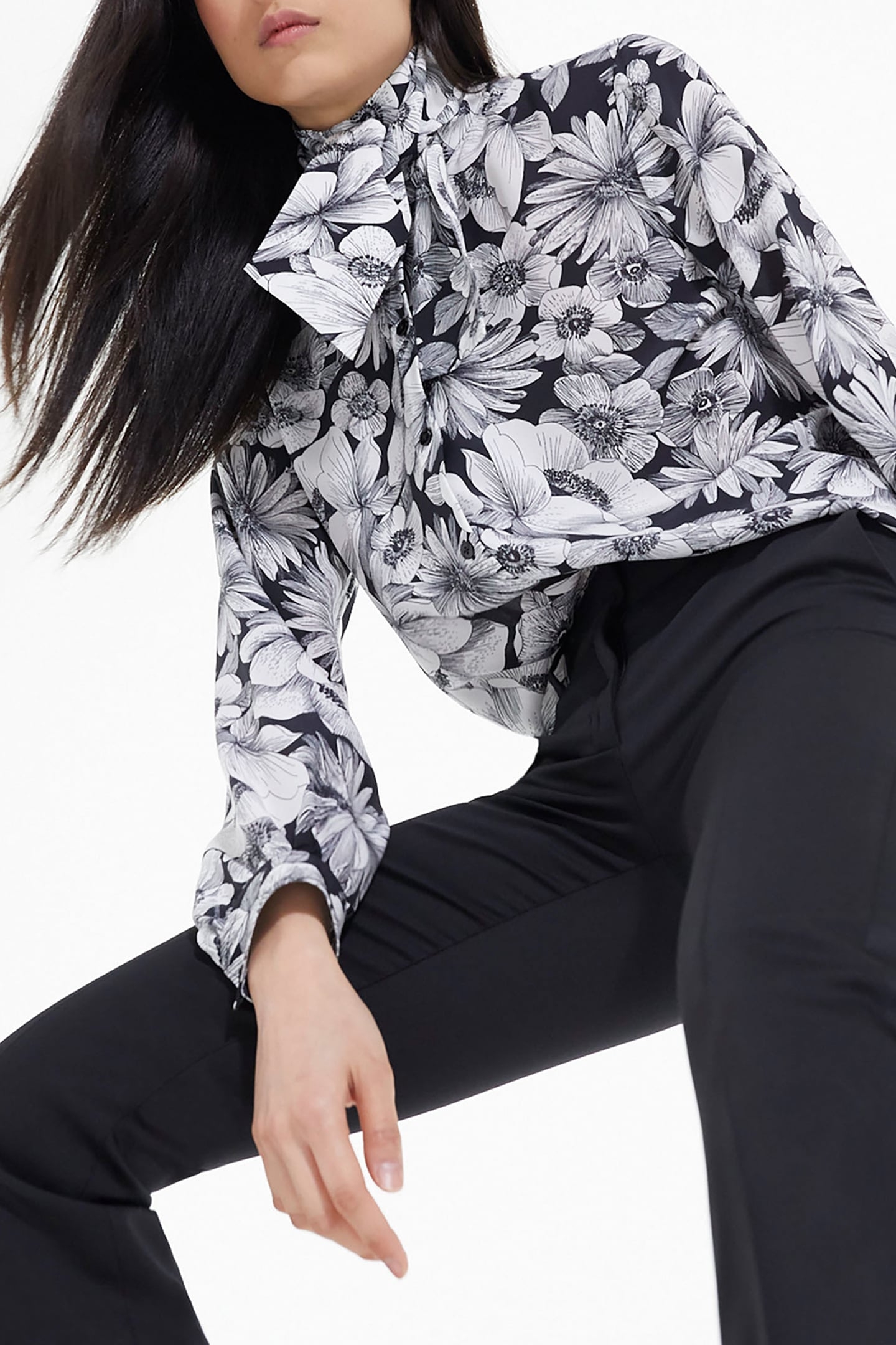 LONG-SLEEVED SHIRT WITH LAVALIERE COLLAR BLACK WHITE 6