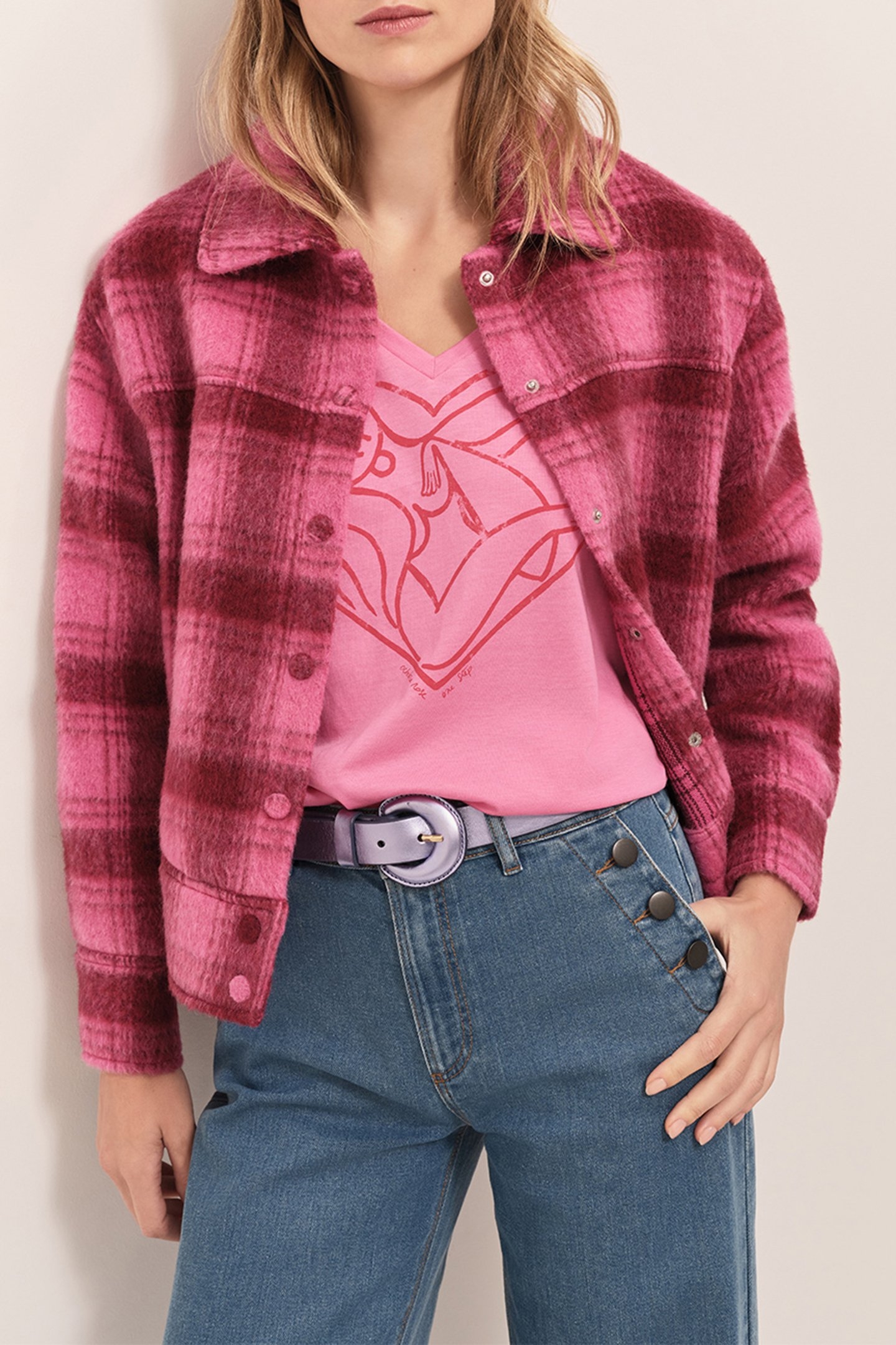 MEZZO - FUCHSIA WOMEN'S T-SHIRT WITH RED HEART DESIGN FOR PI 5