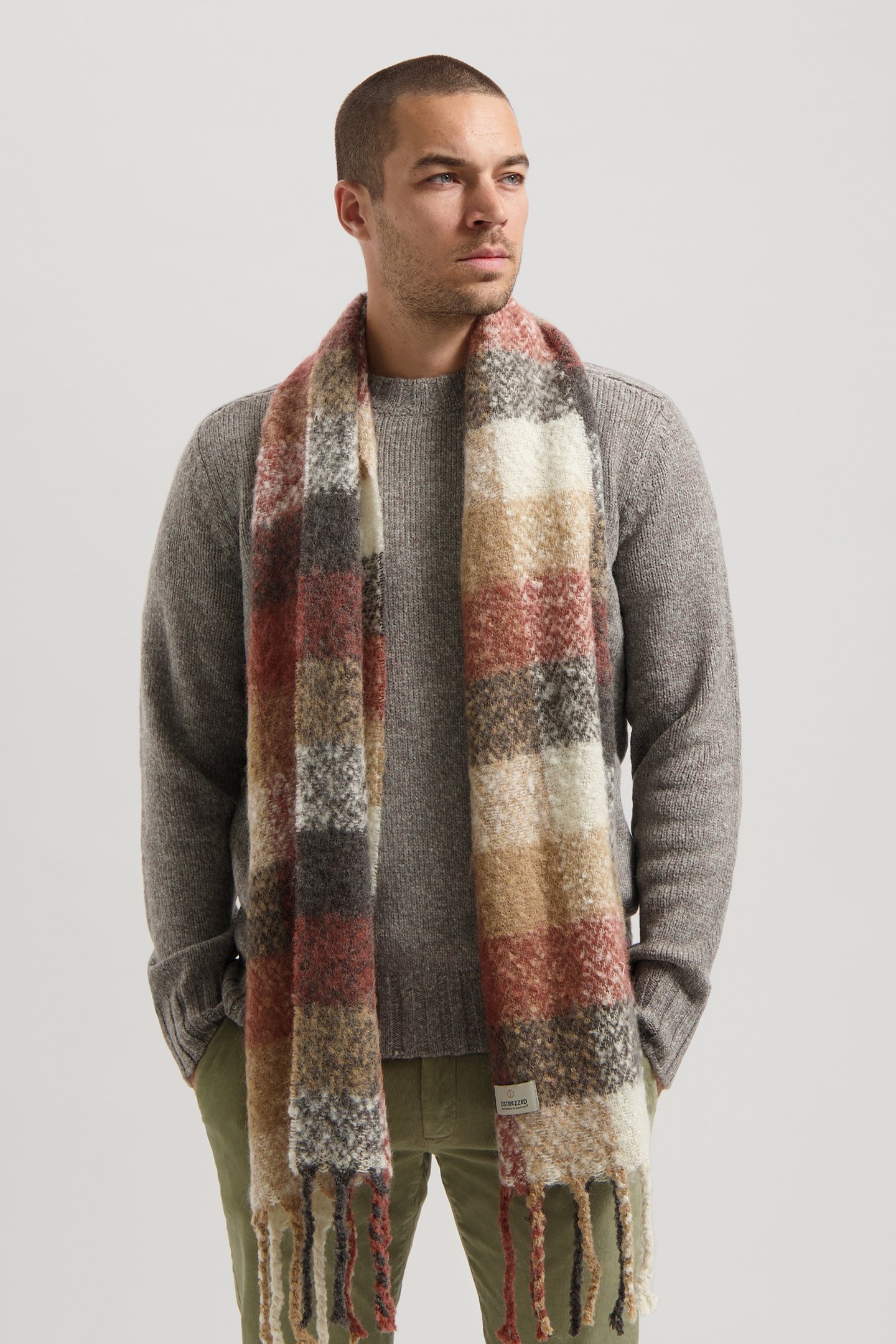 DS_BIG BLOCK CHECK SHAWL RAVEN 2