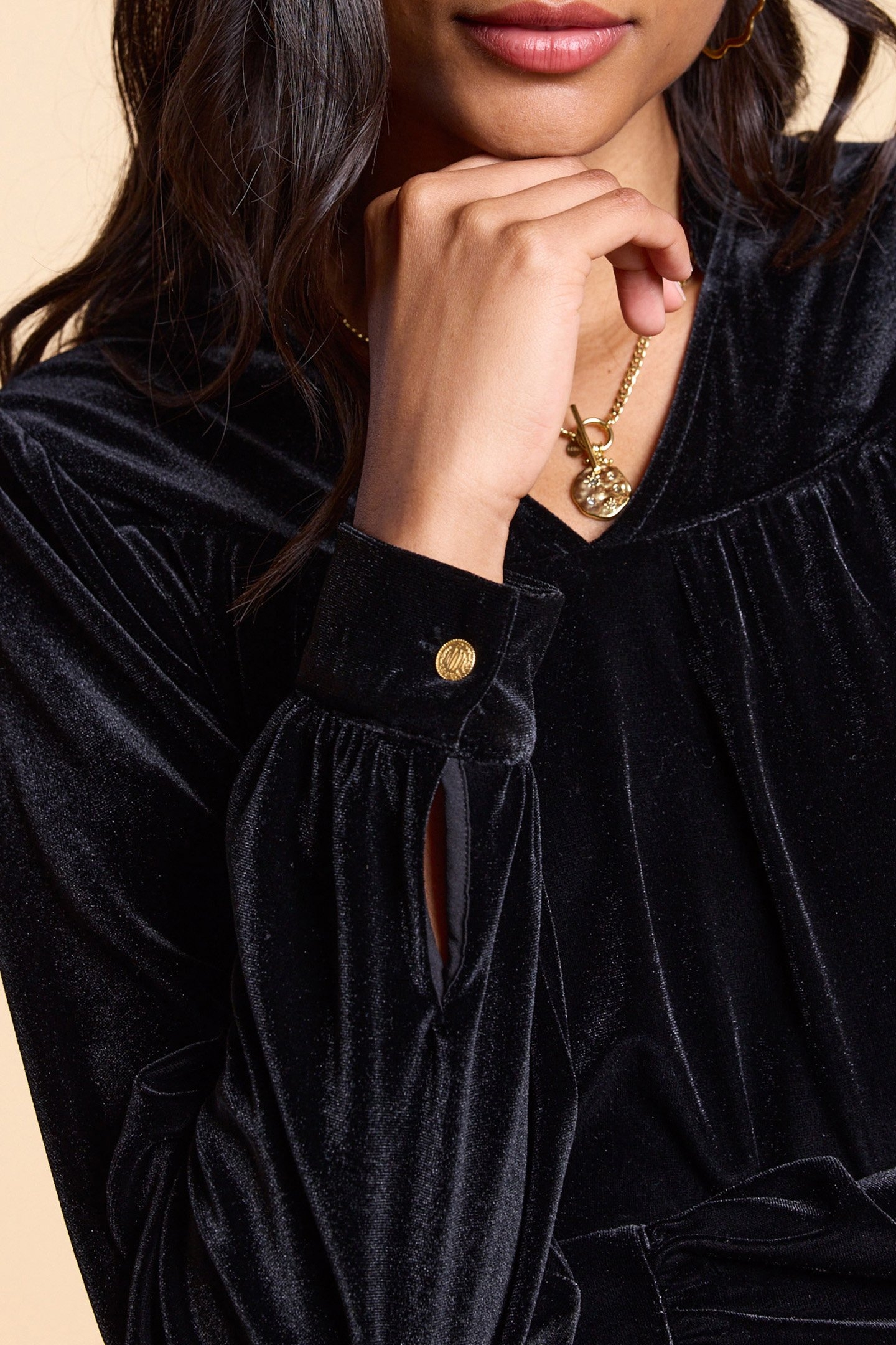 BLACK PANNE VELVET BLOUSE BLACK 5