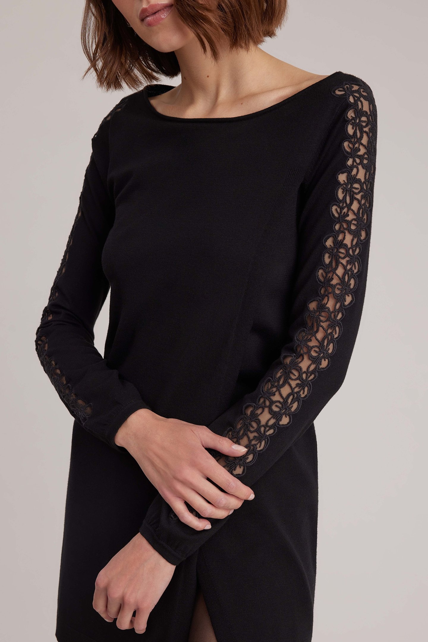 PHILO PULLOVER BLACK 7