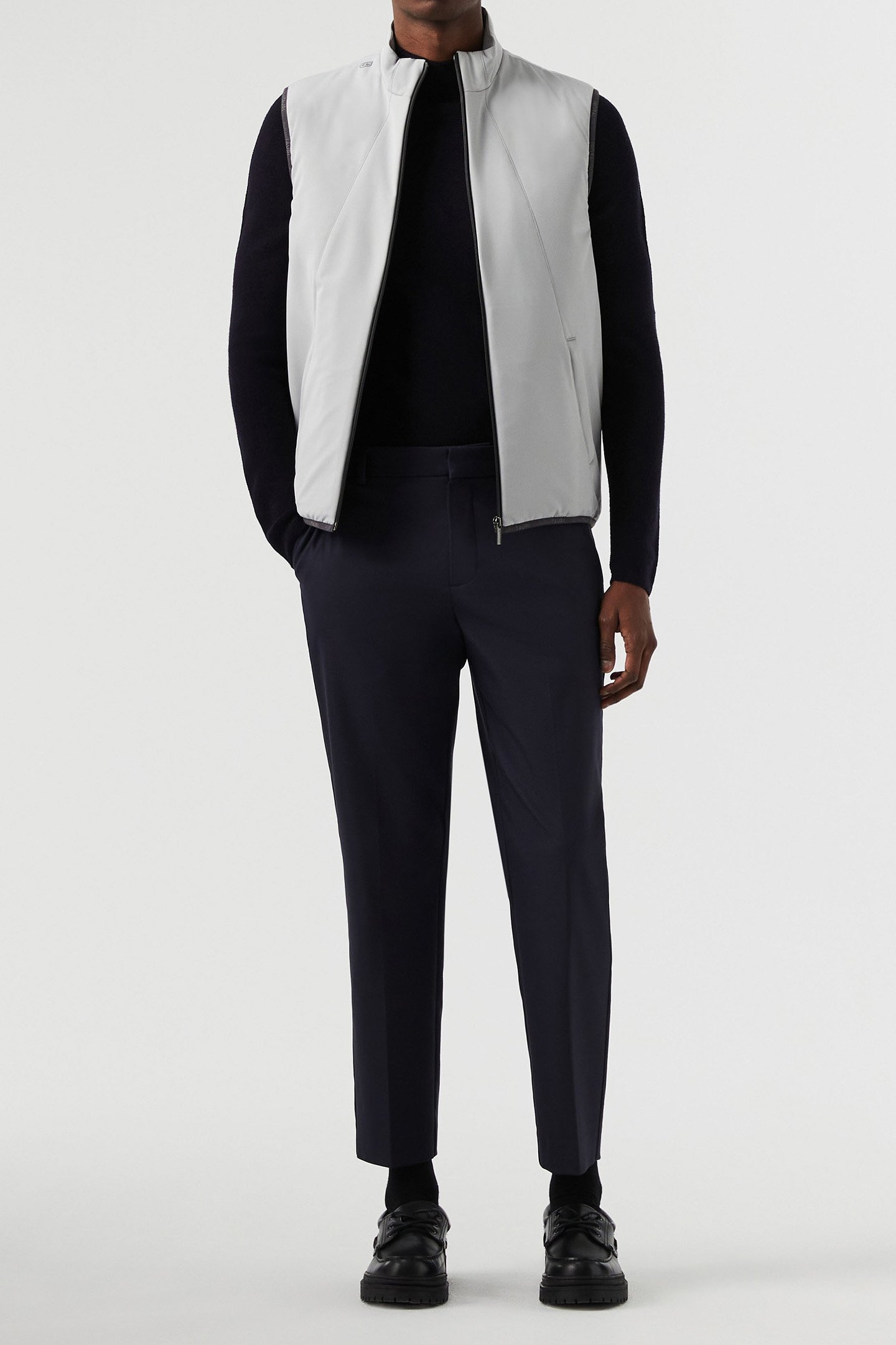 OVEMP V1.C1.03 HEATABLE VEST LIGHT GREY 1