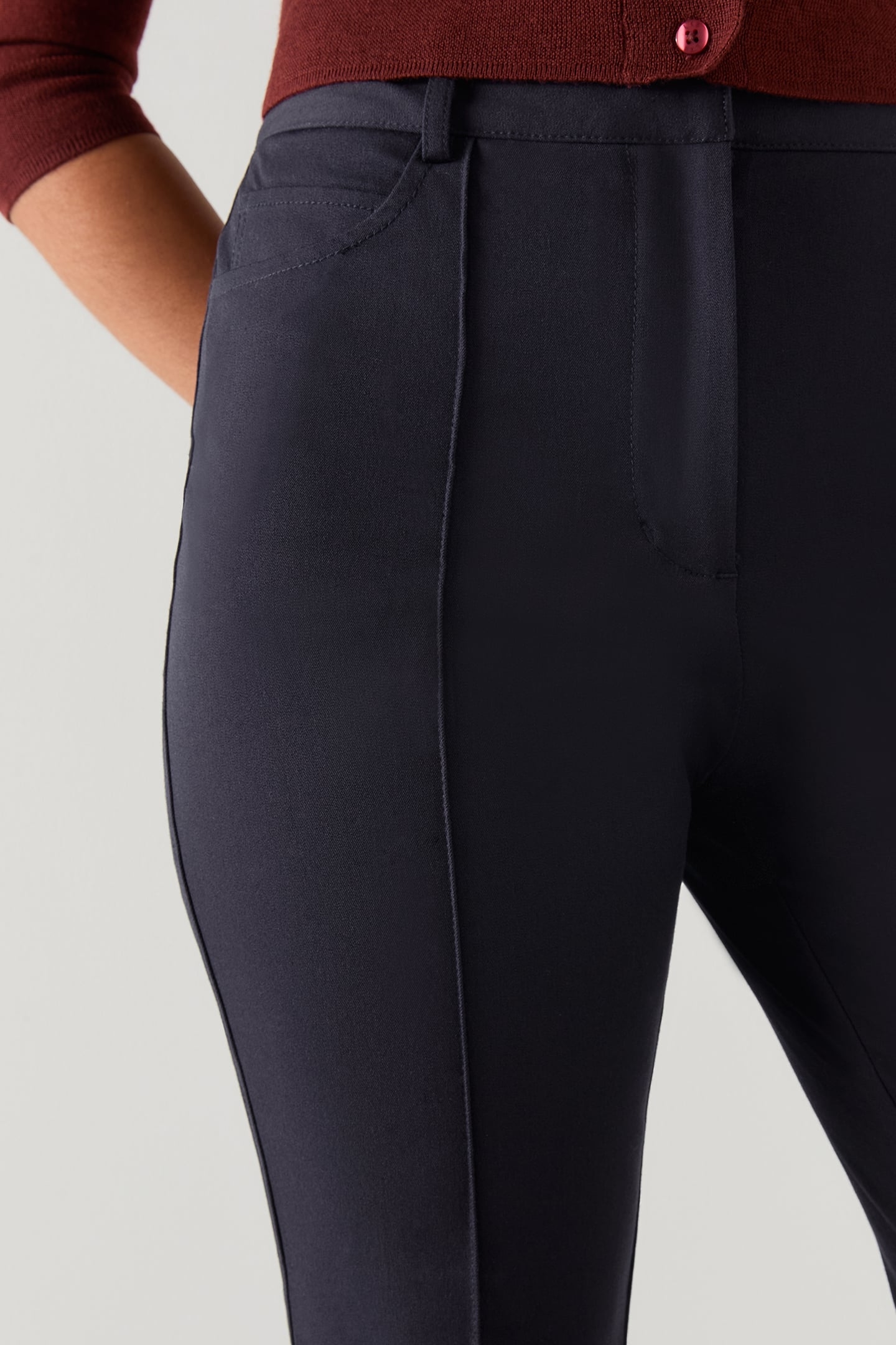 TR SUSIE STETCH TROUSER NAVY 4