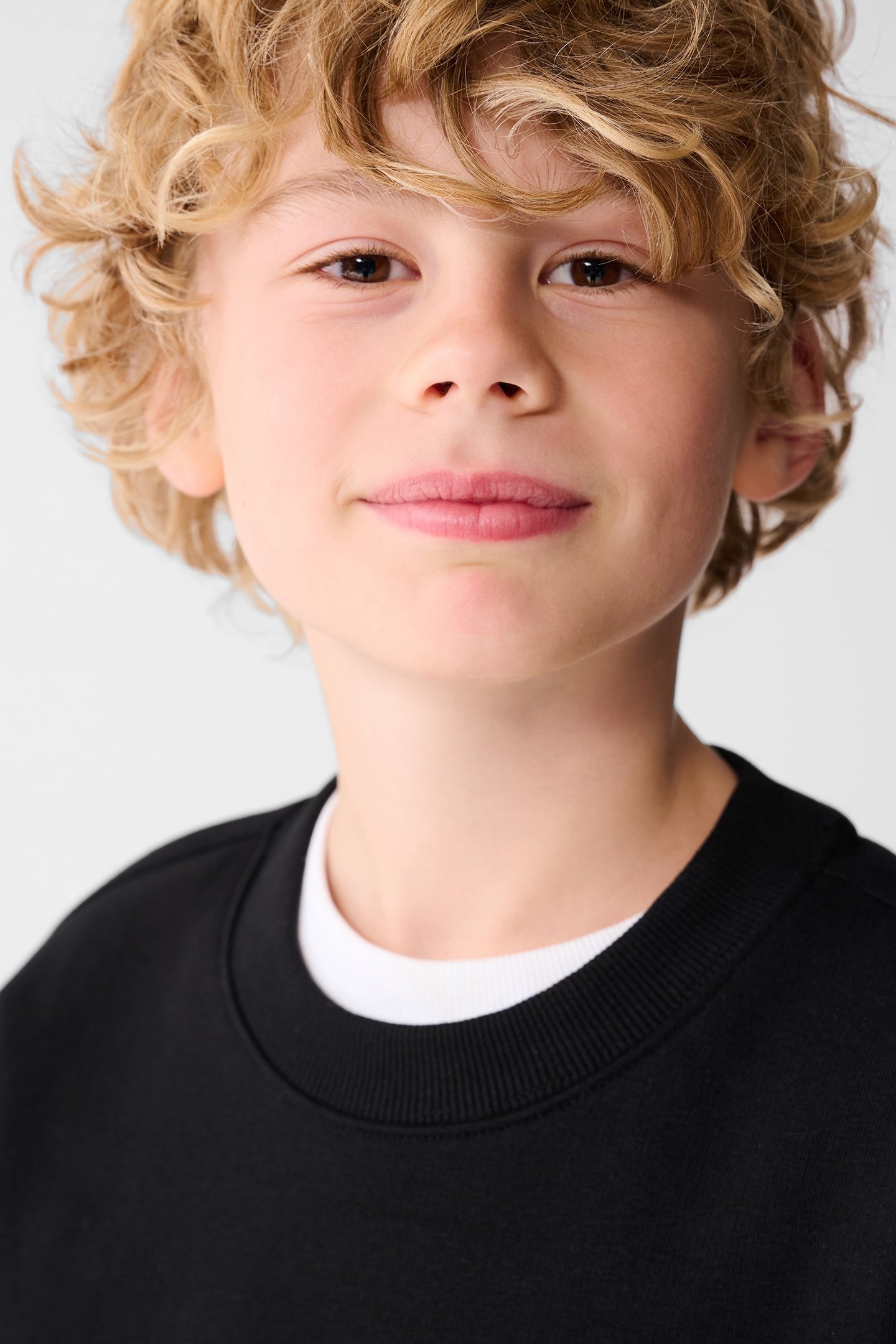 BOYS SBNATURE SWEAT BLACK 6