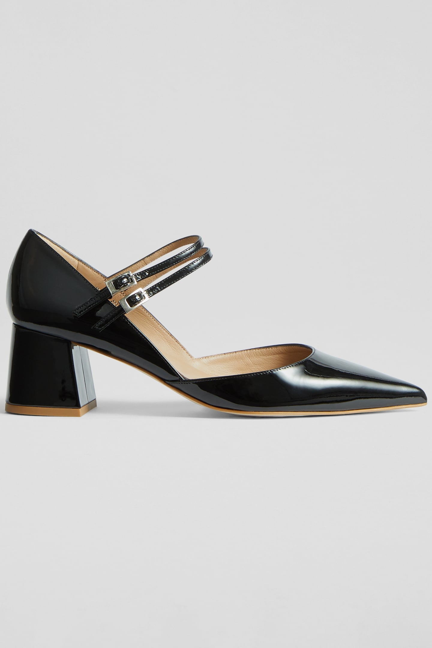 CC SAVANNAH POINTED COURT BLACK 1