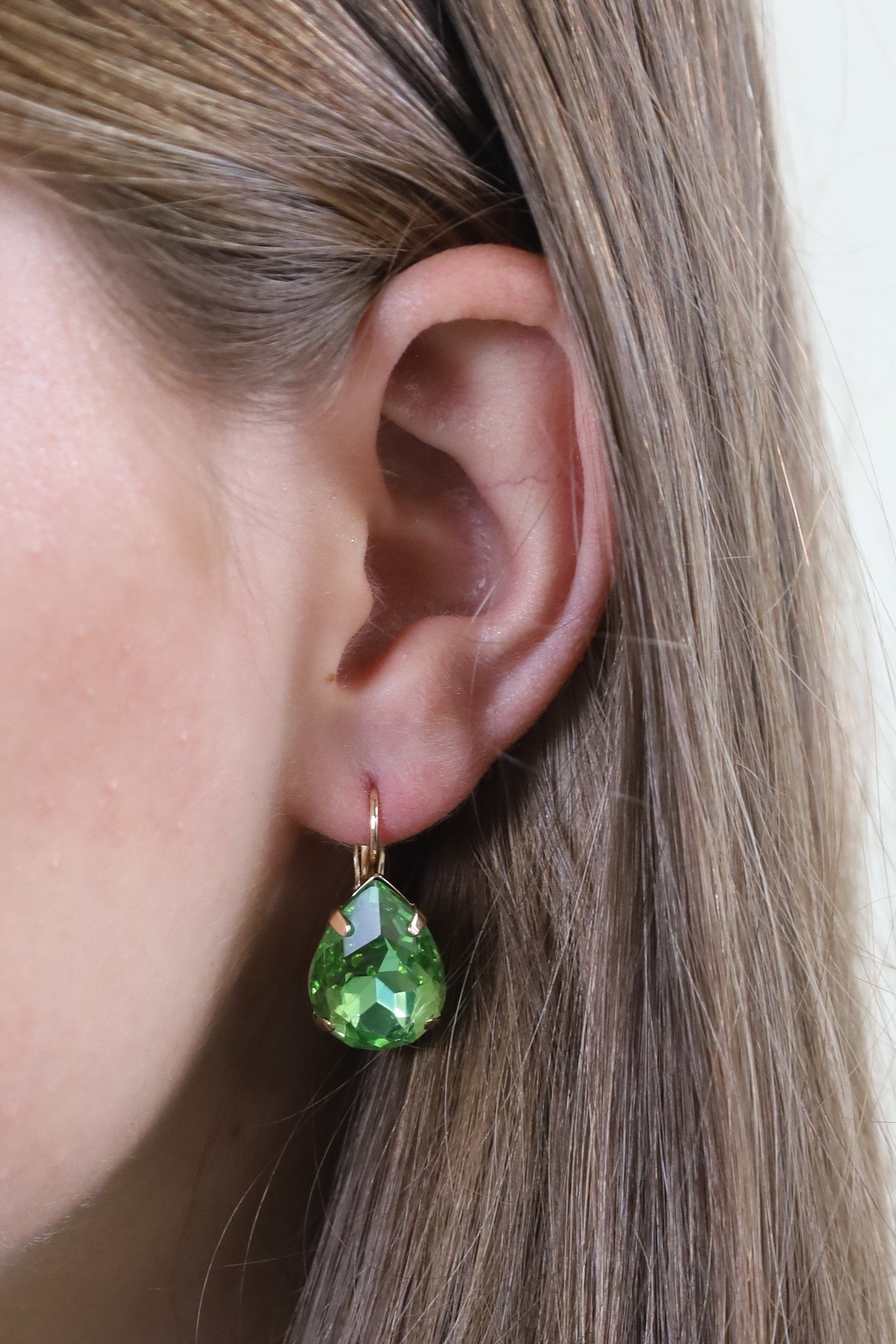 LACRIMA ERINITE EARHANGERS 2