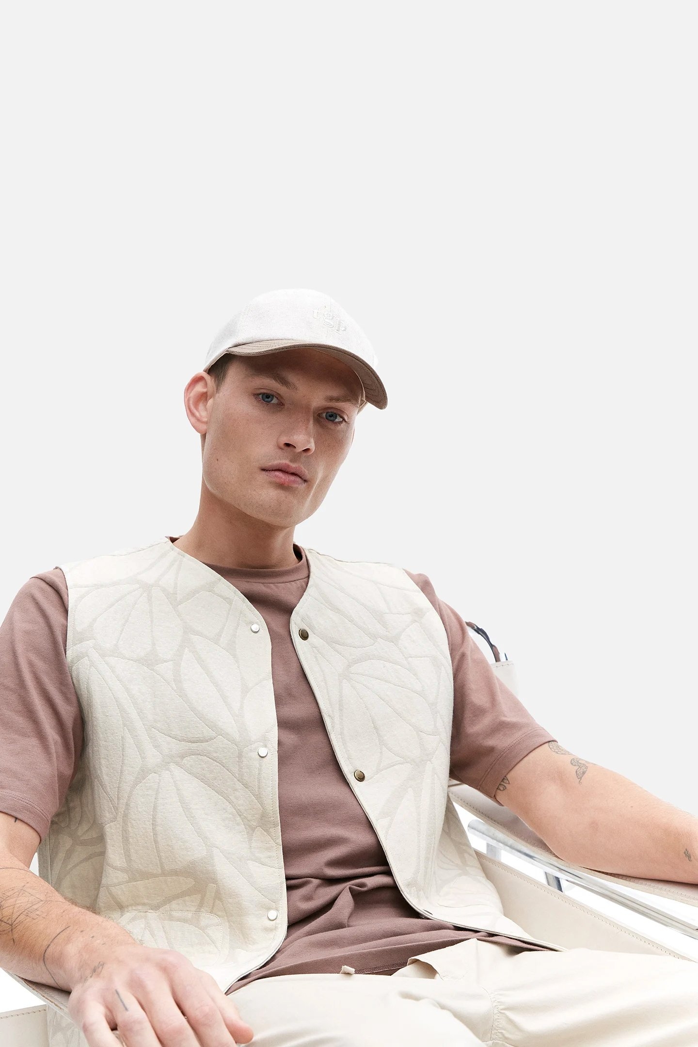 JBODY JACKETS OFF WHITE 3