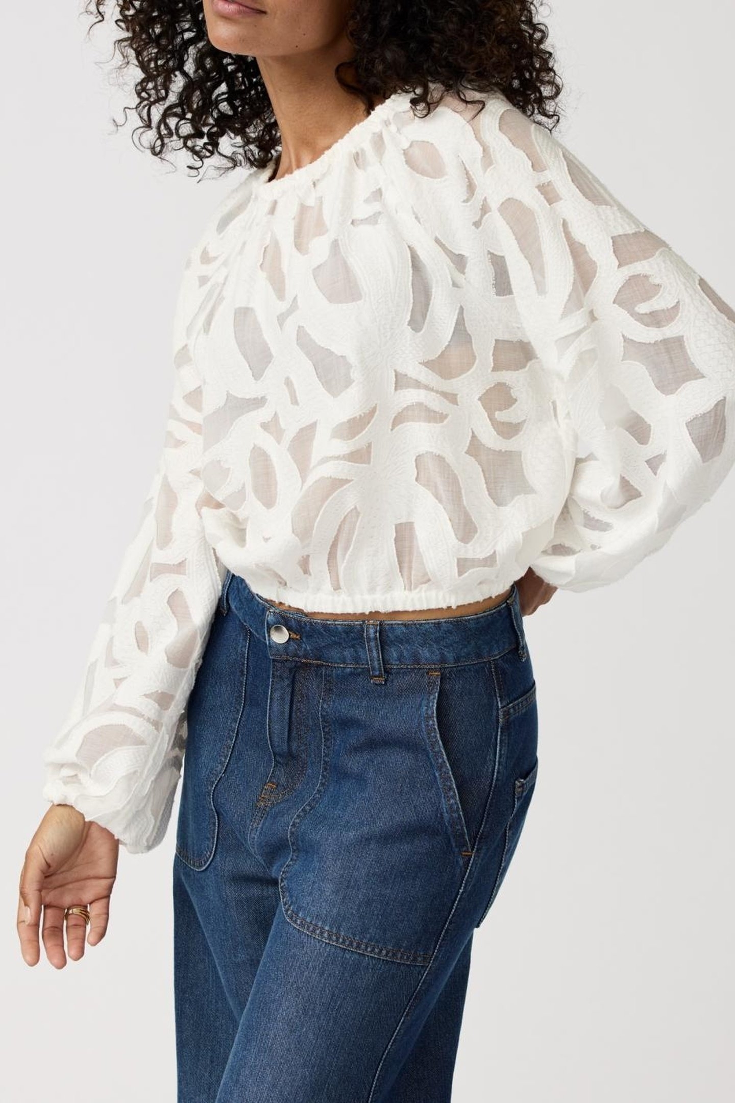 ELISE TOP VERY WHITE 2