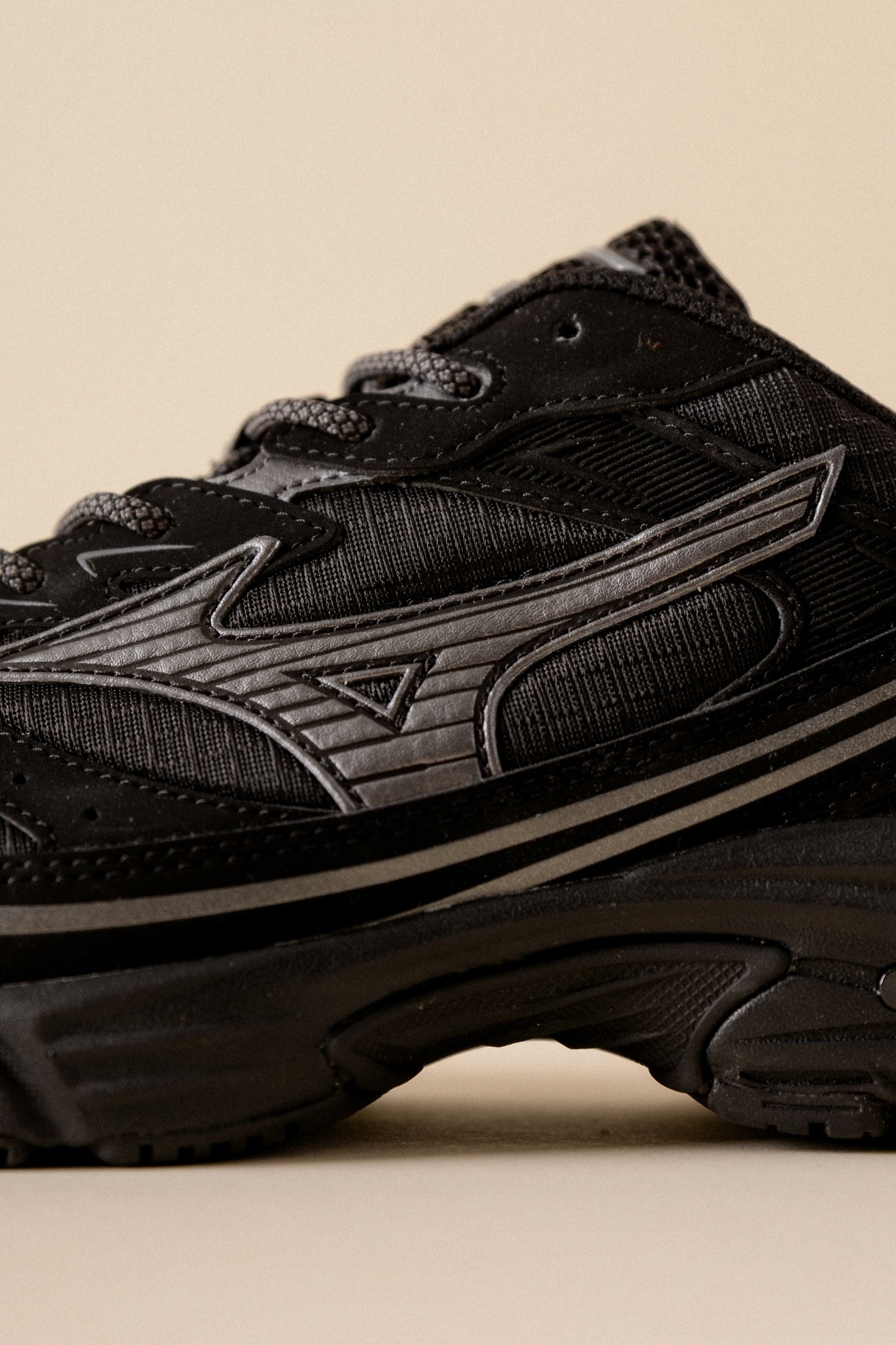 SHOE S.L.MXR UNISEX BLACK/METALLICGRAY 5