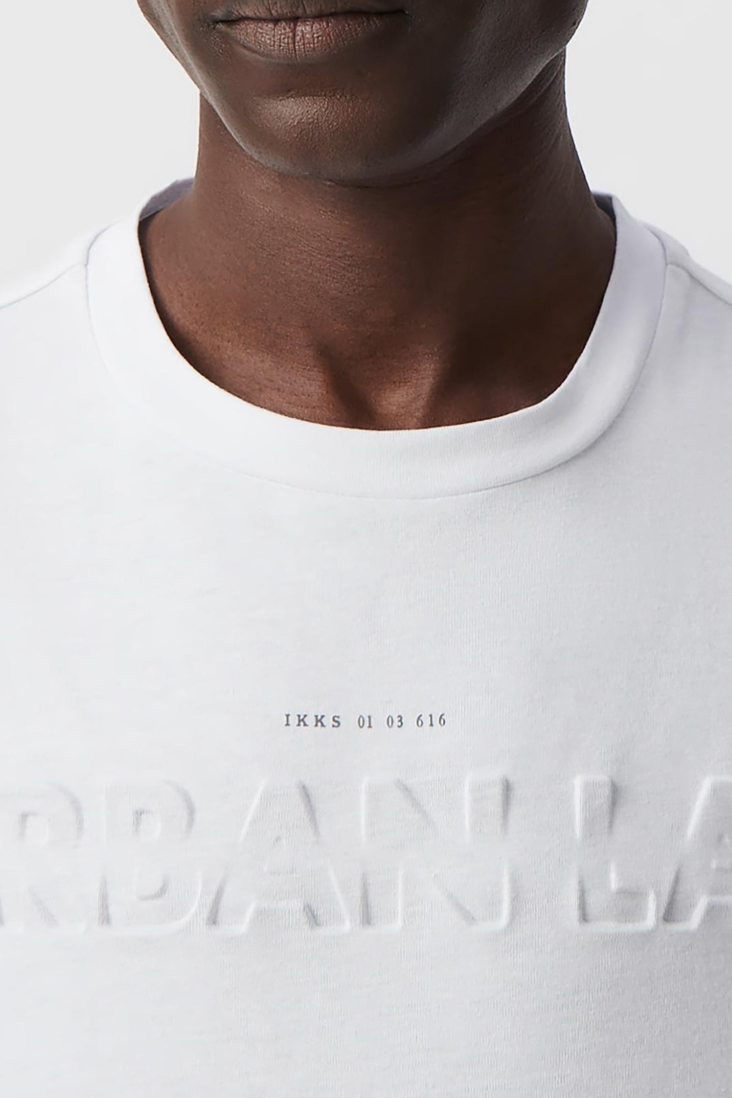 WHITE DRY FAST T-SHIRT WITH EMBOSSED SLOGAN 5