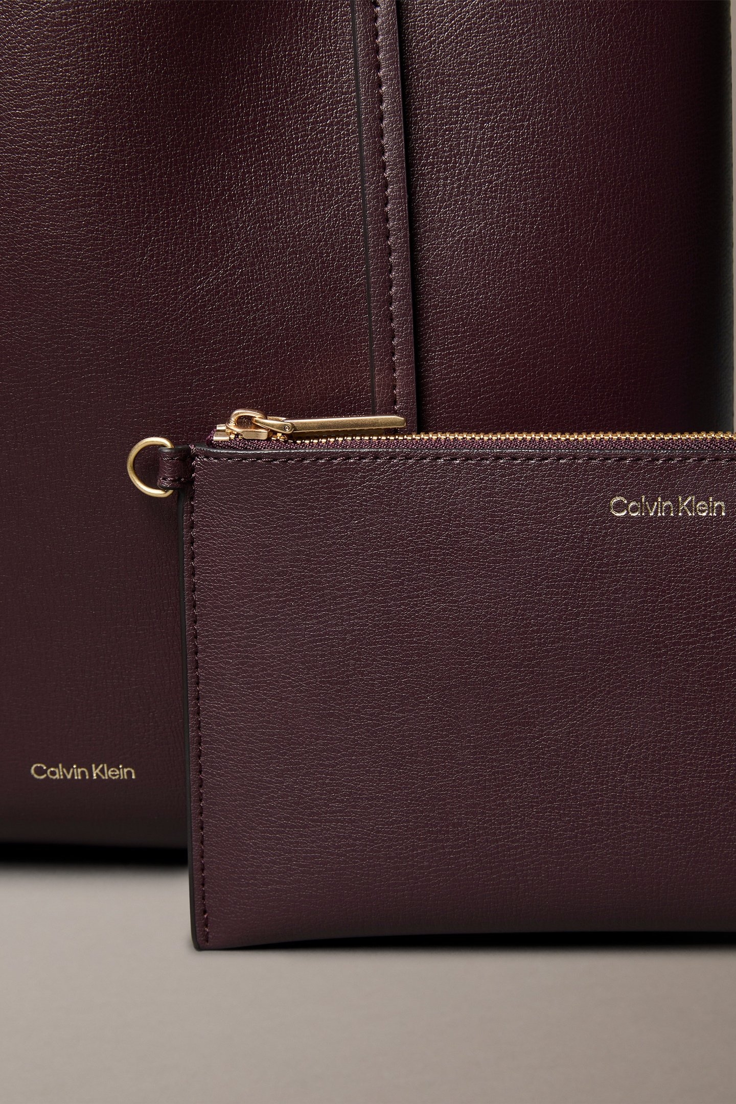 FOIL LOGO SMALL TOTE FUDGE/ESPRESSO 4