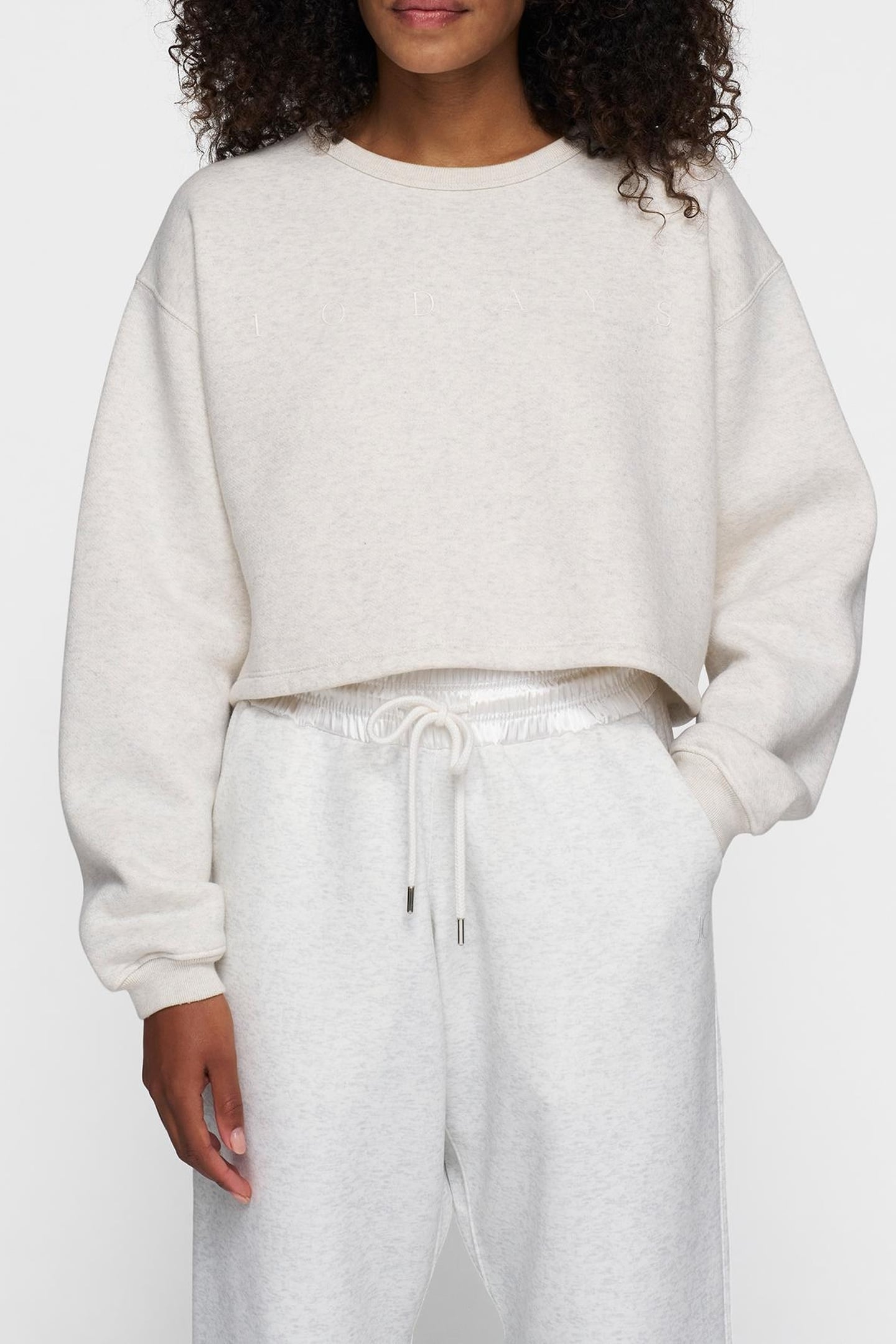 CROPPED STATEMENT SWEATER 4000 2