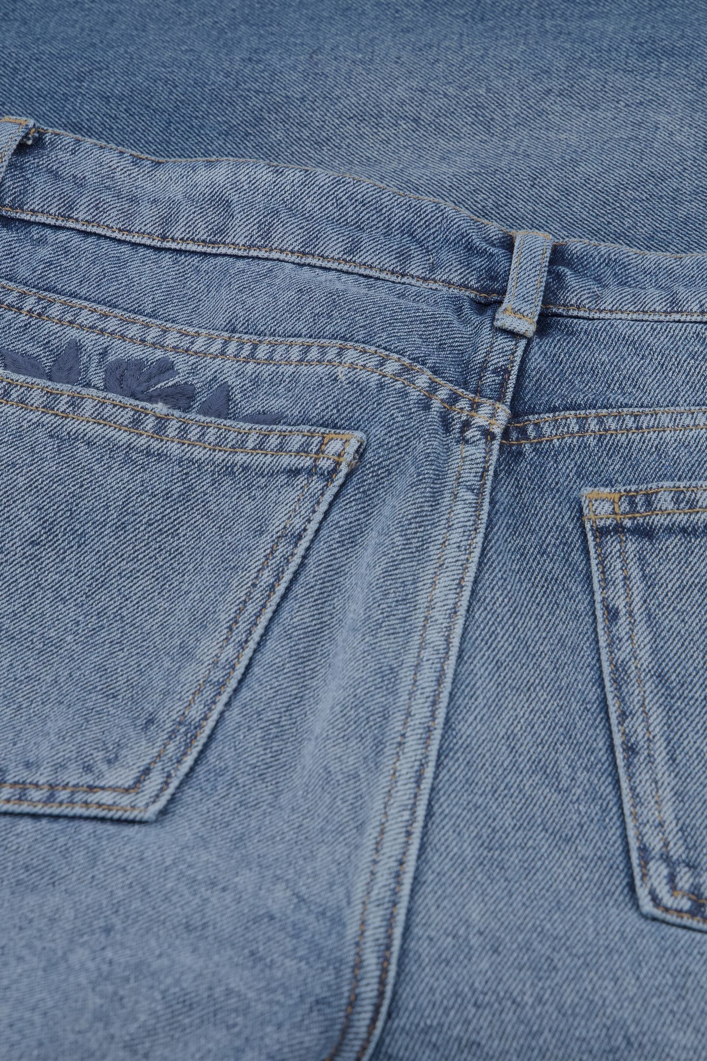 MARIE STRAIGHT LOW-RISE JEANS AUTHENTIC WASH 5