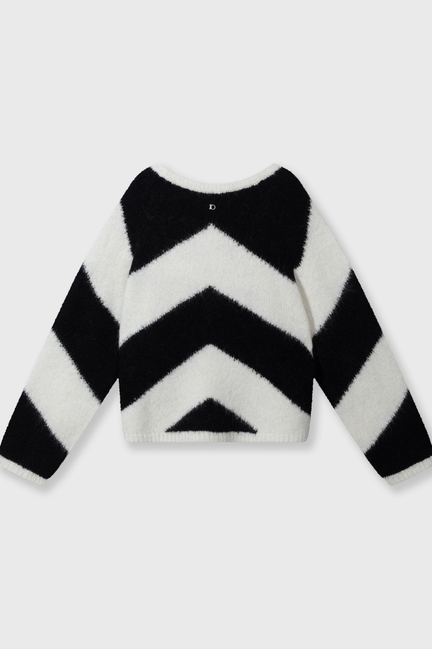 SOFT V-NECK SWEATER STRIPE 3006 4