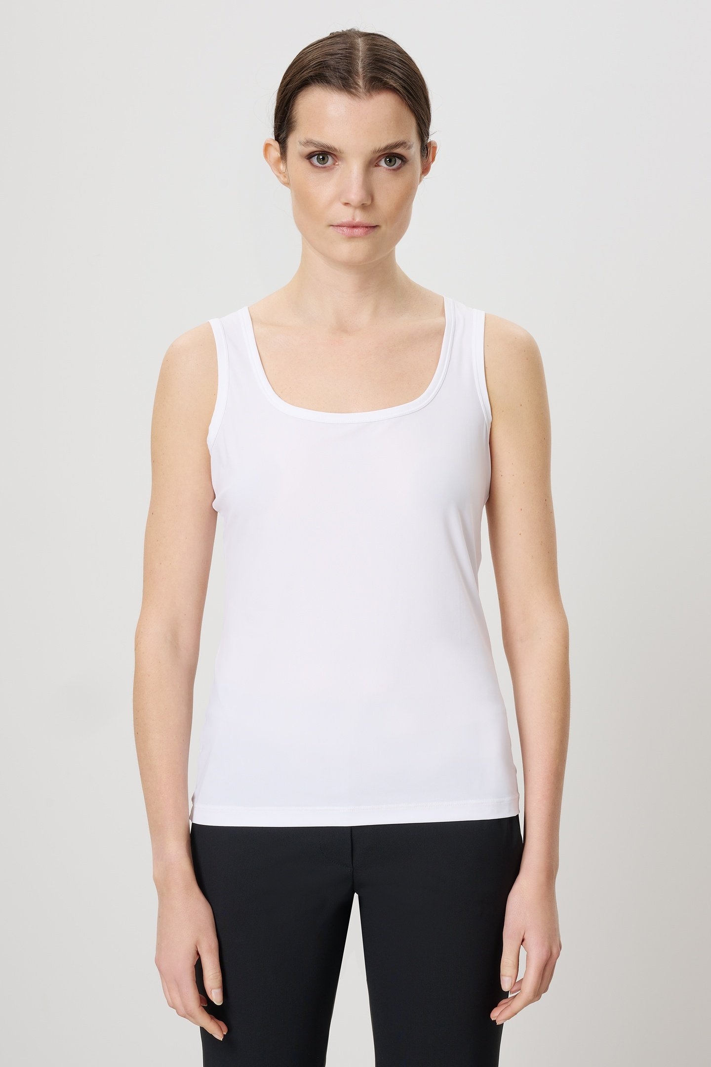 NEW TANK TOP WHITE 3