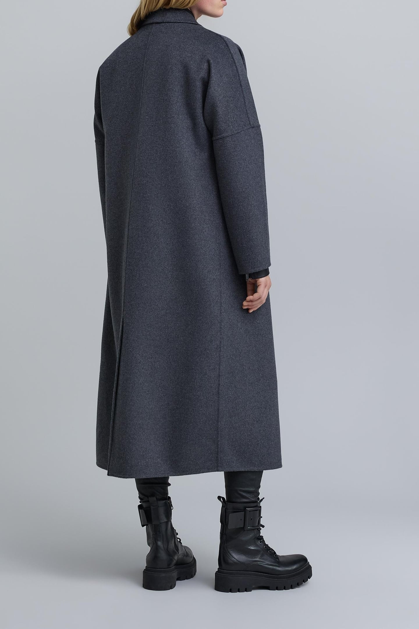 LONG GREY DOUBLE-BREASTED COAT 4