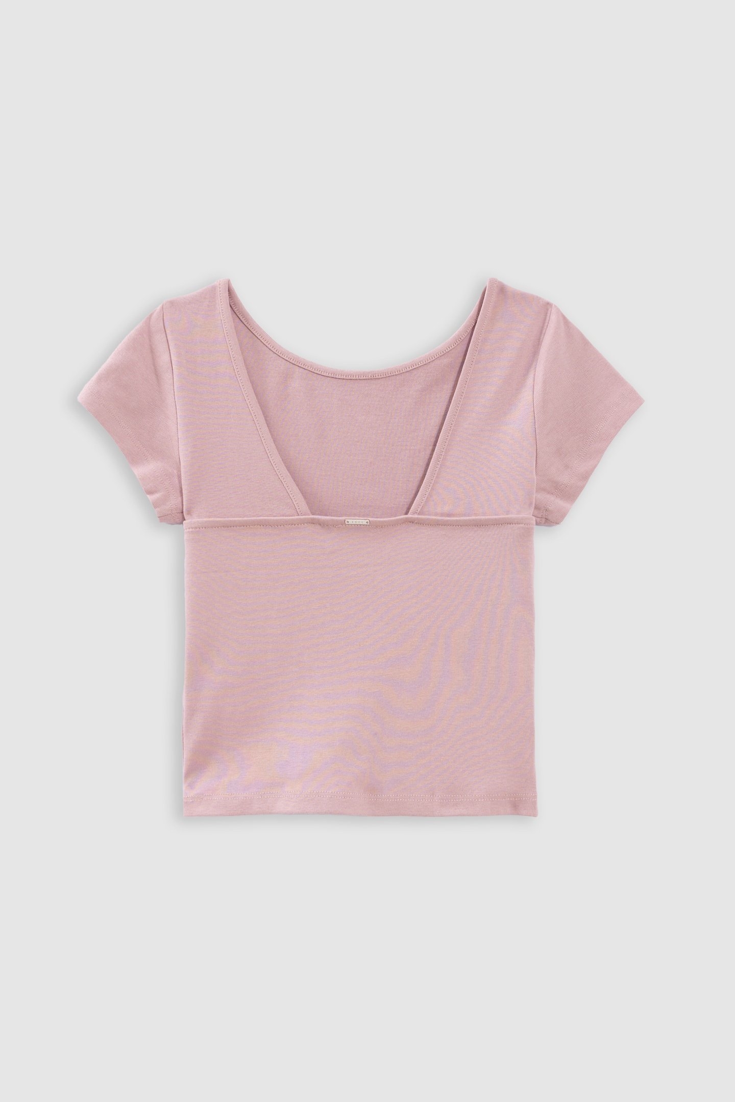 PINK LOW-CUT BACK T-SHIRT 2
