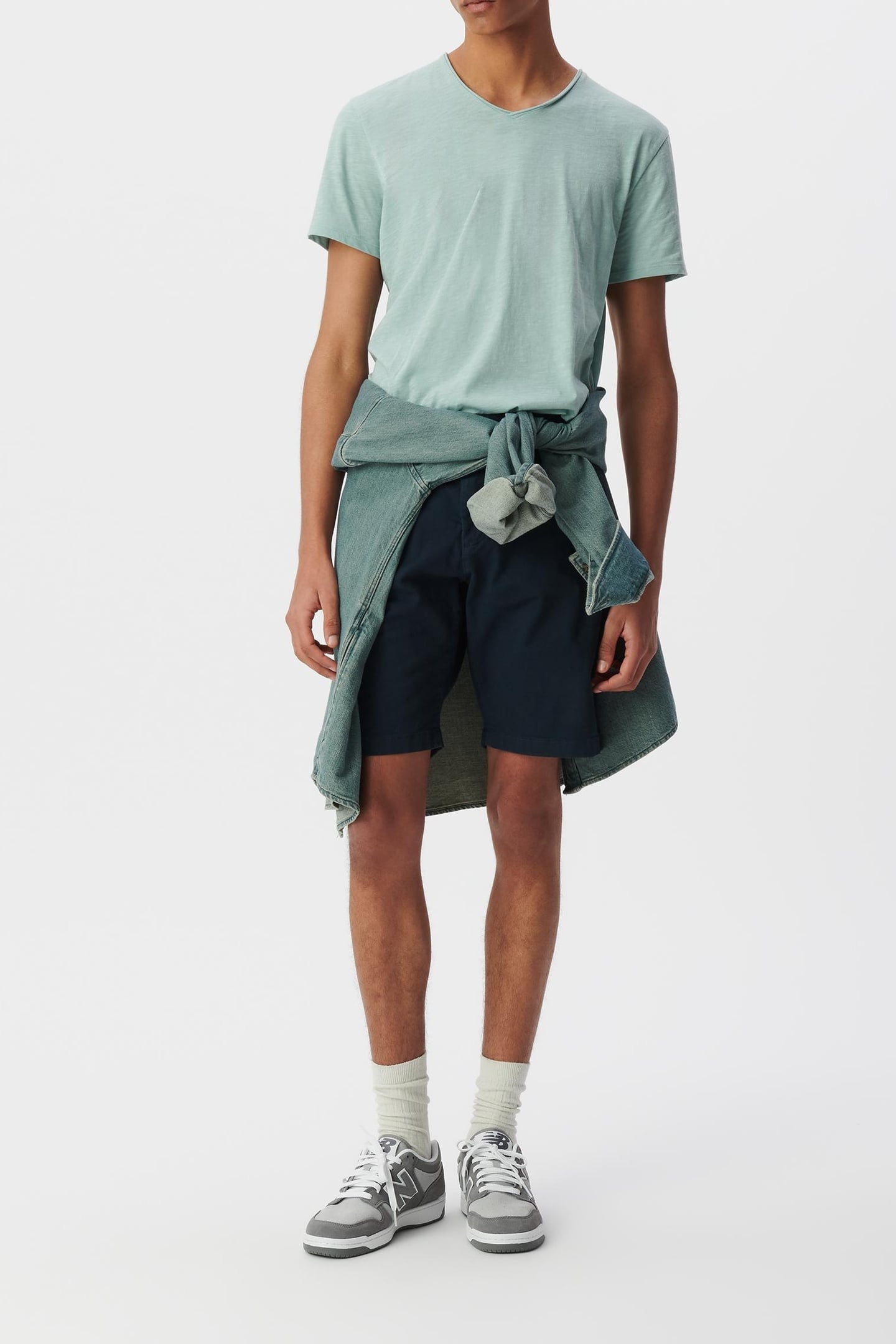 GREY BLUE ORGANIC COTTON ESSENTIAL V-NECK T-SHIRT 1