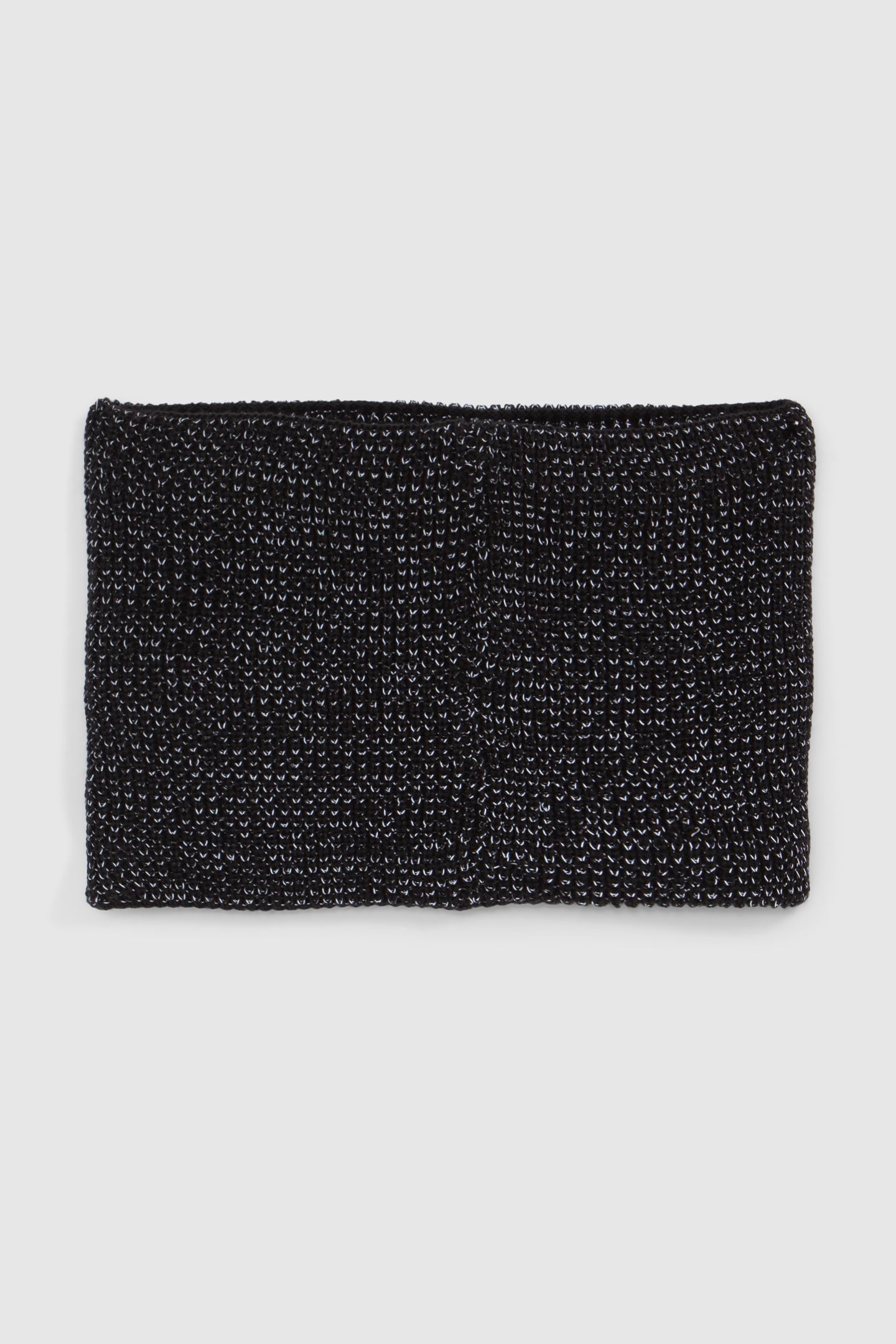 REFLECTIVE BLACK KNIT SNOOD 2