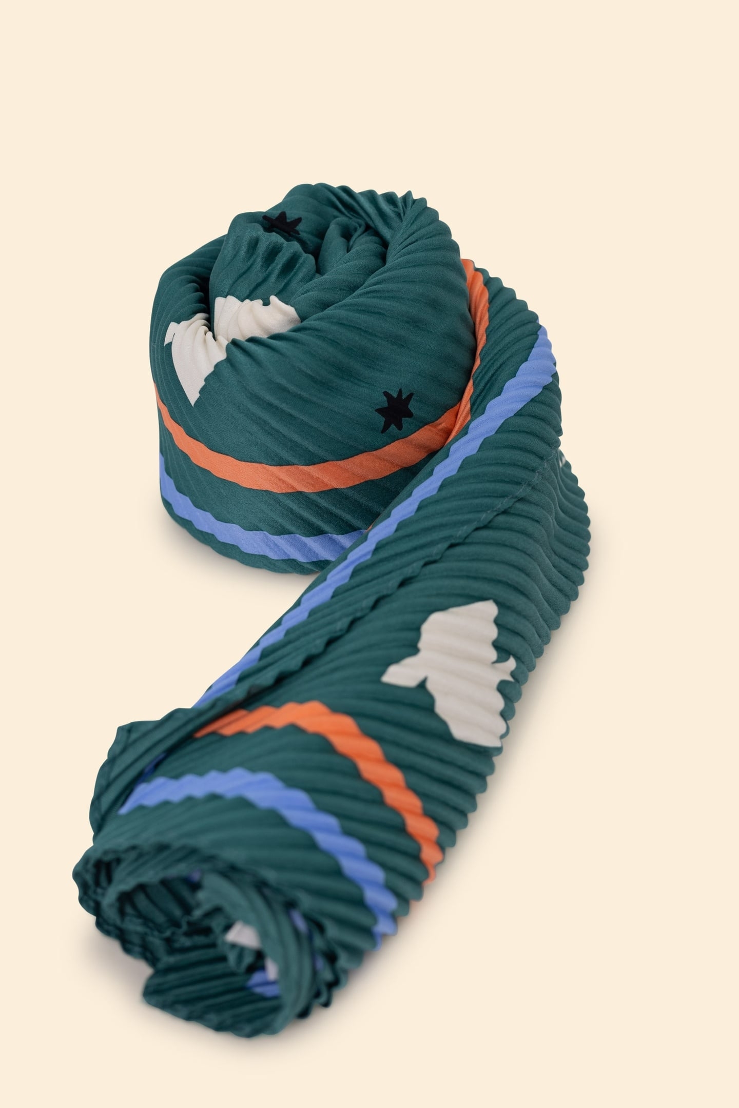 GREEN PLEATED SQUARE SCARF MAXI BIRDS AND MESSAGE GREEN 1