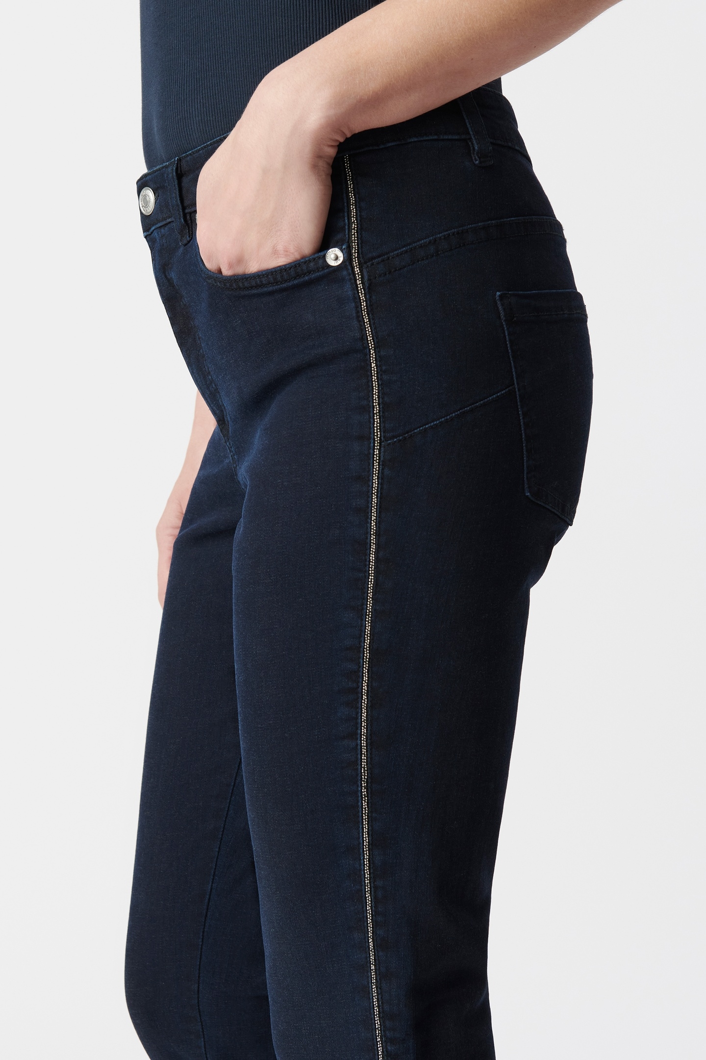 DARK BLUE SLIM JEANS WITH ROXANNE CHAIN MOTIF ON SIDES 5