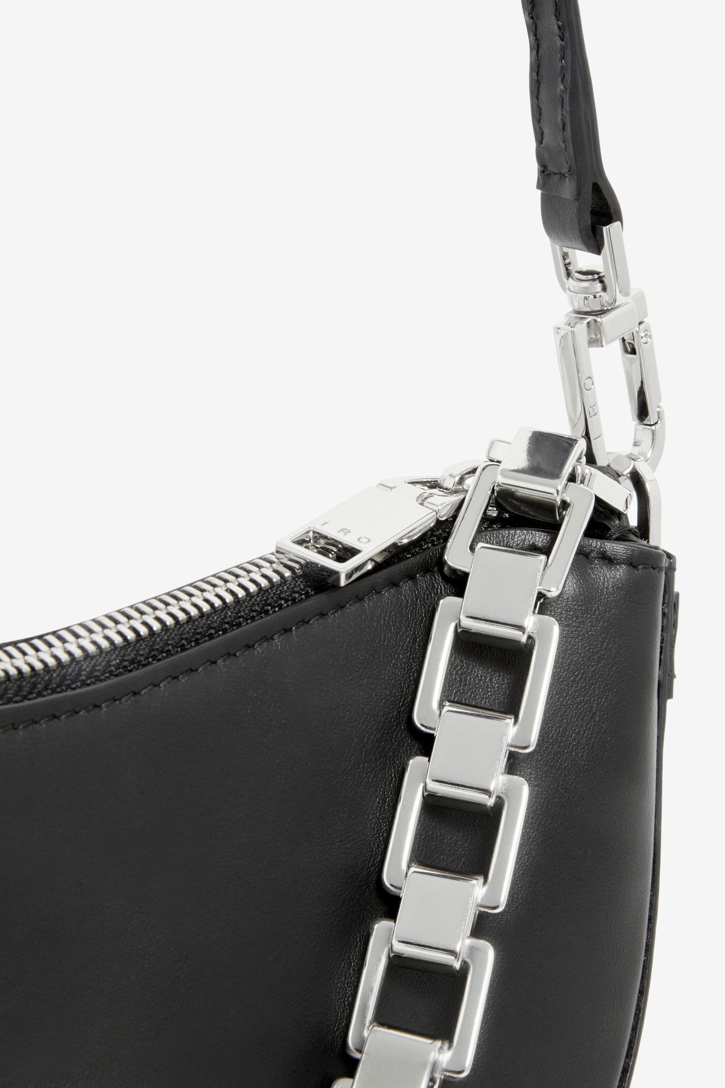 ARC BABY CHAIN NANO BAG BLACK 5