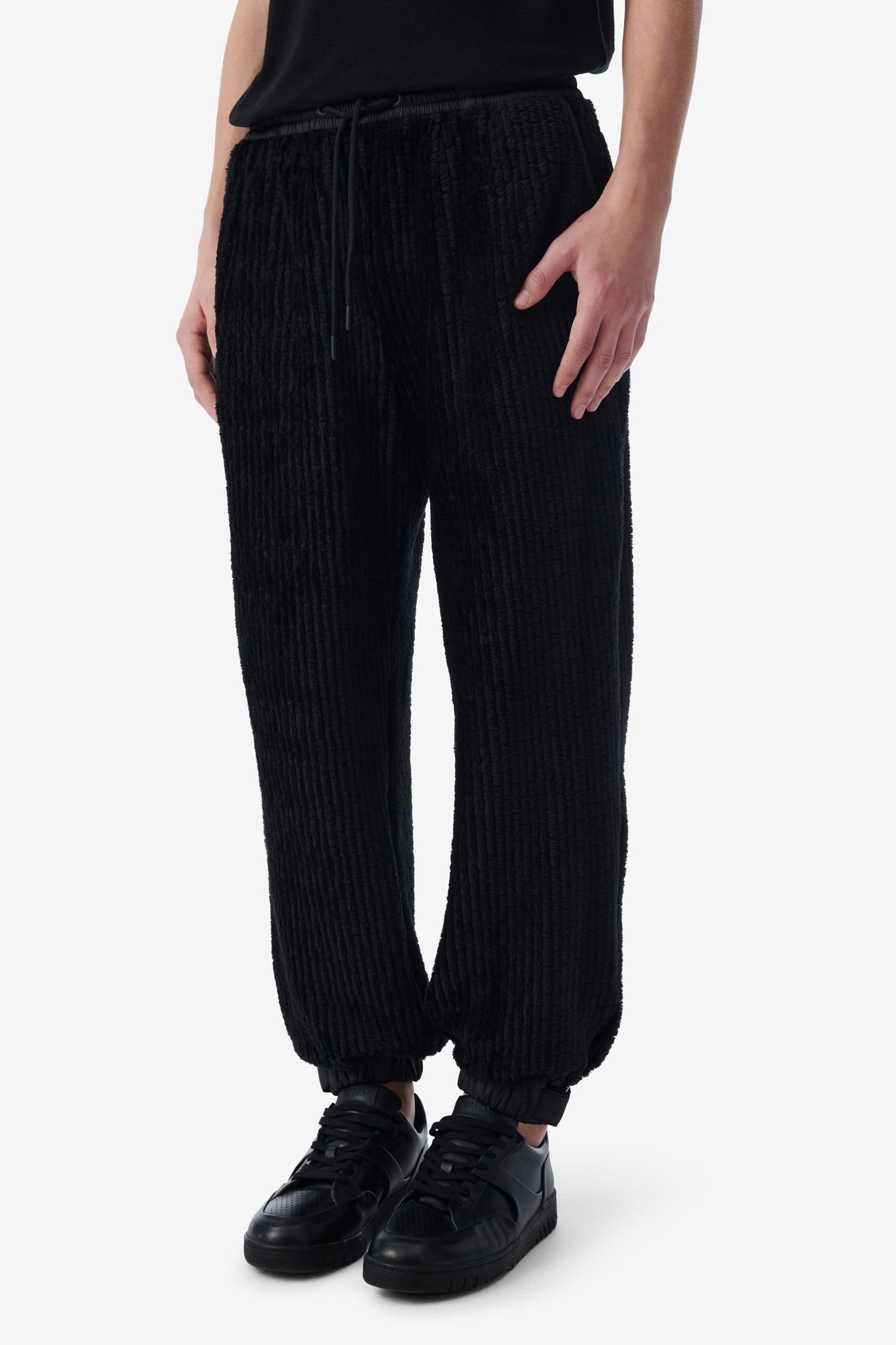 IQPAW23808 TROUSER BLACK 2