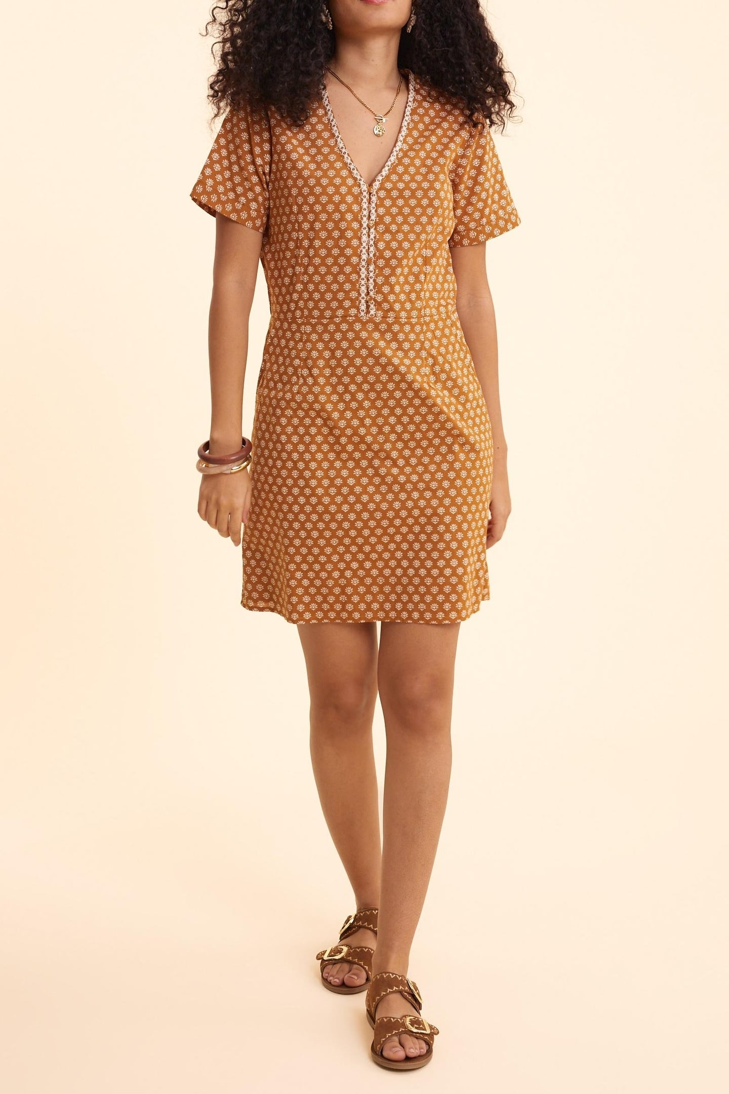 CAMEL FLORAL HEART DRESS OCHRE 2