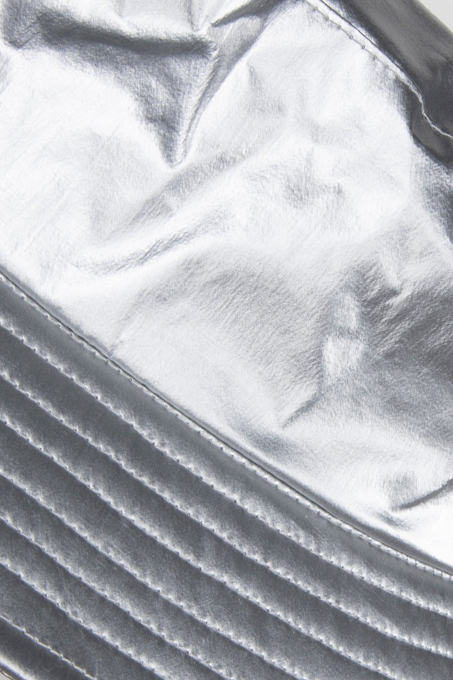 AMARO - SILVER BUCKET BUCKET BADGE DANCER 3