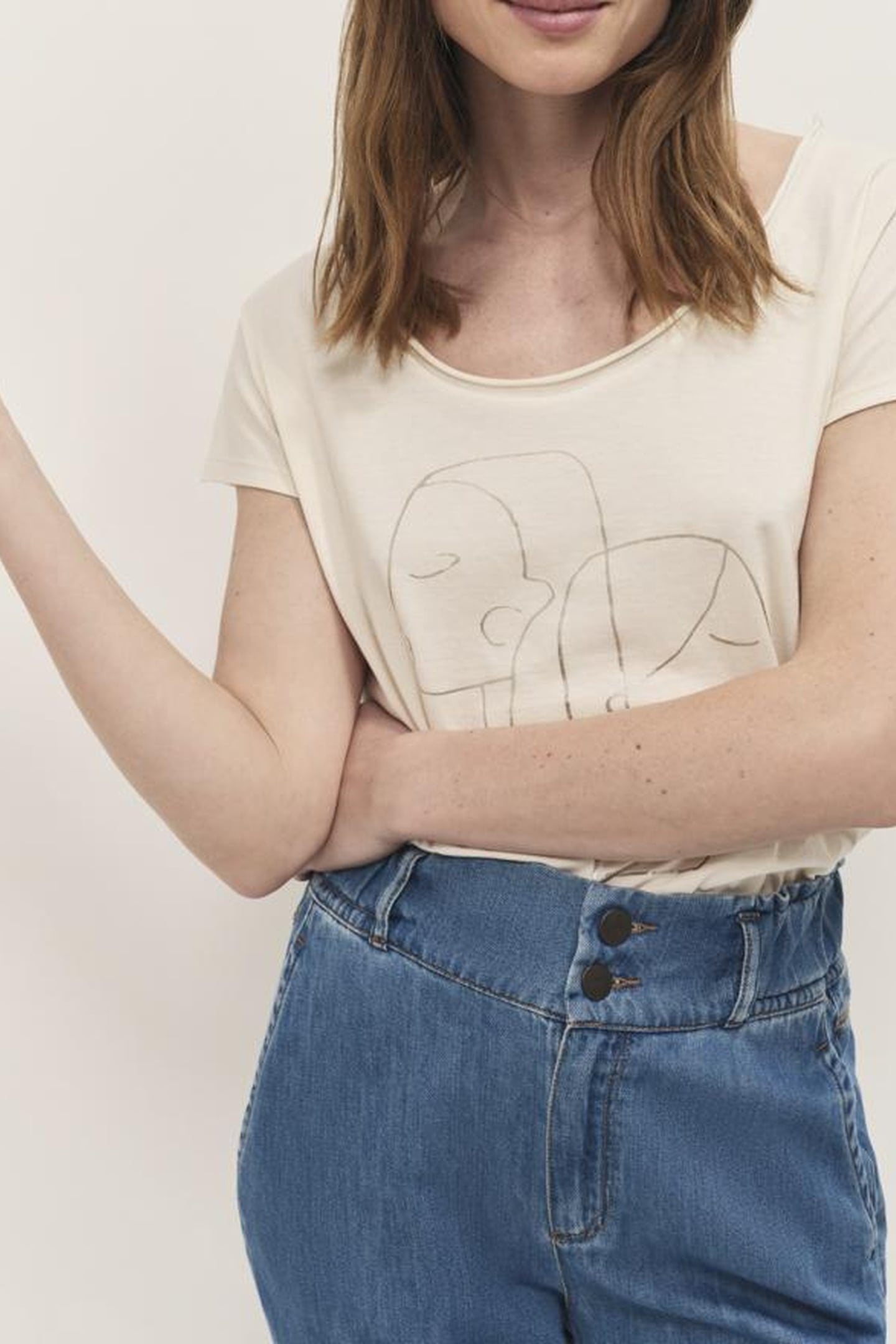 MALIA - ECRU VISUAL DANCERS COPPER FOIL T-SHIRT 2