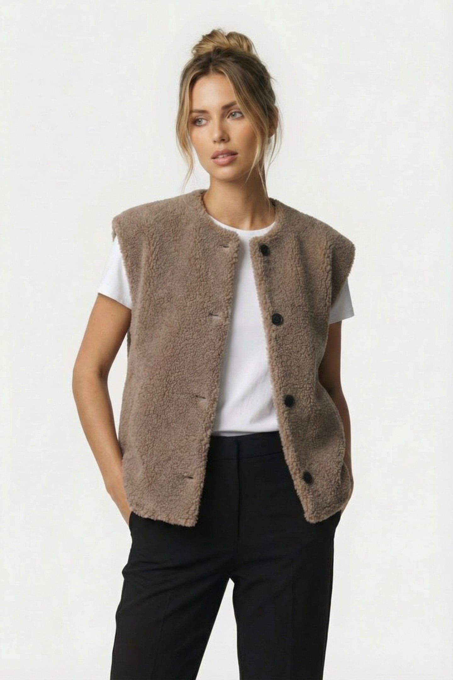 BORG GILET DARK NATURAL 1